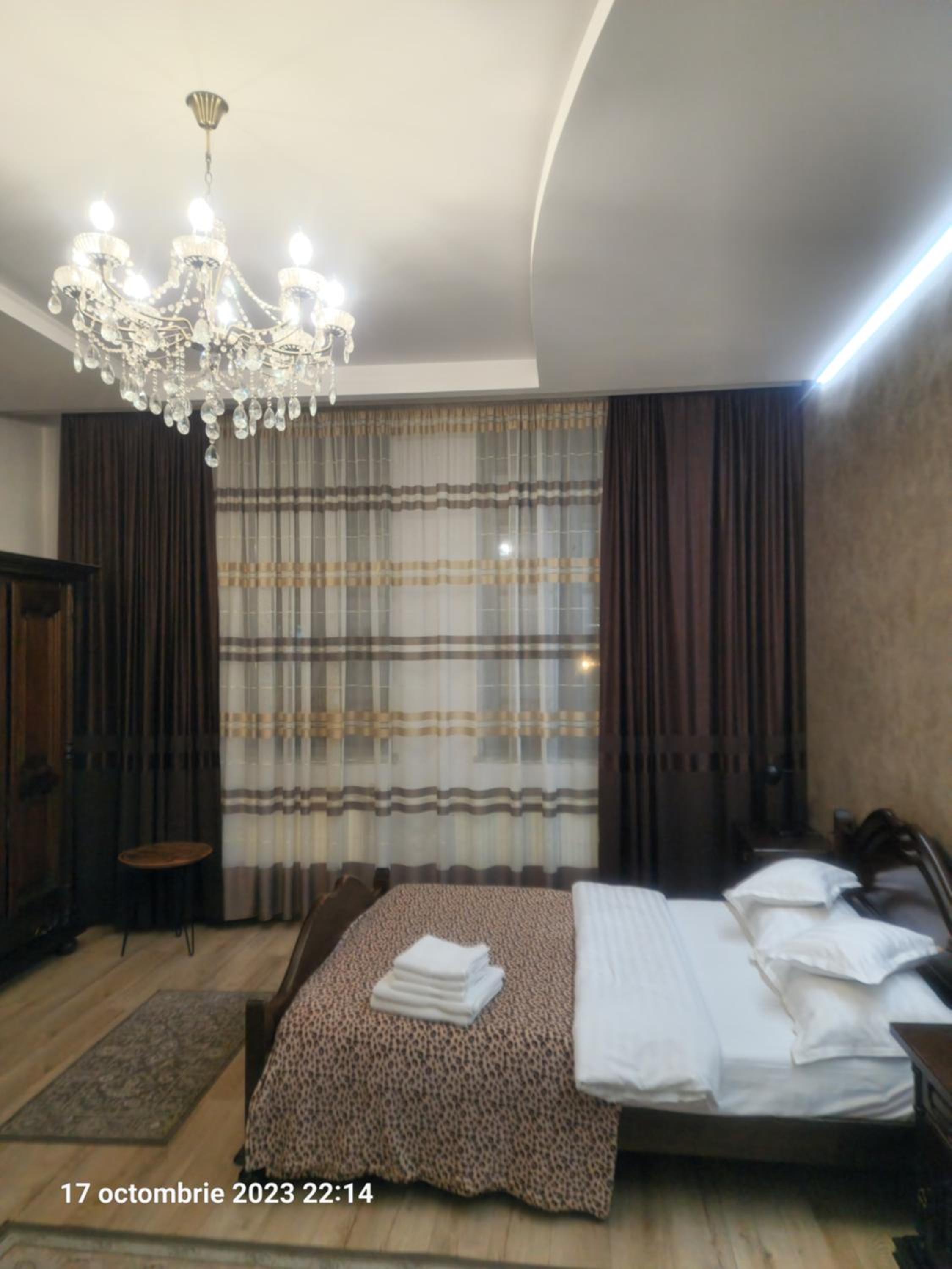 Deluxe Double Room with Extra Bed - Photo 3