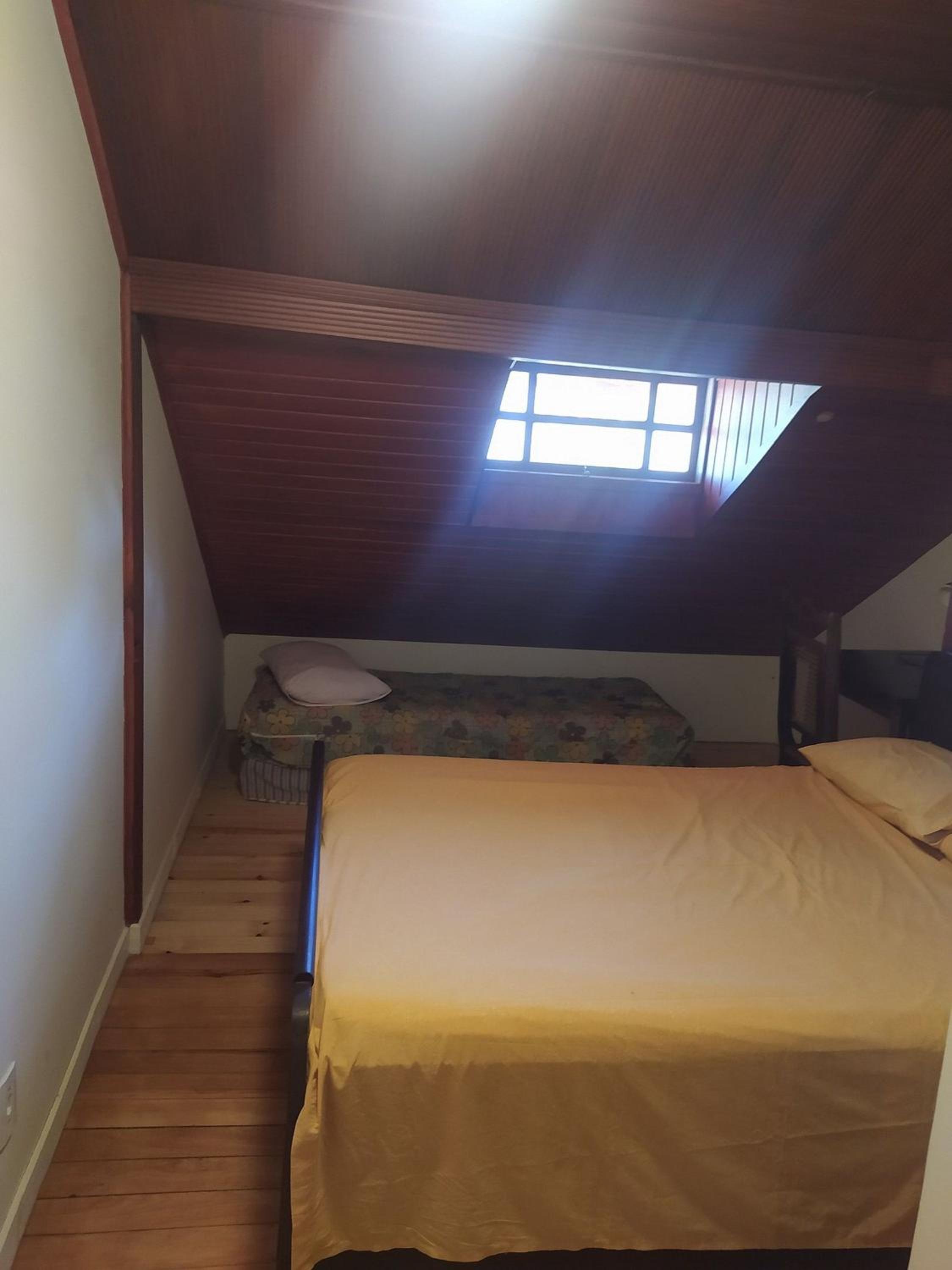 Single Room with Shared Bathroom photo 1