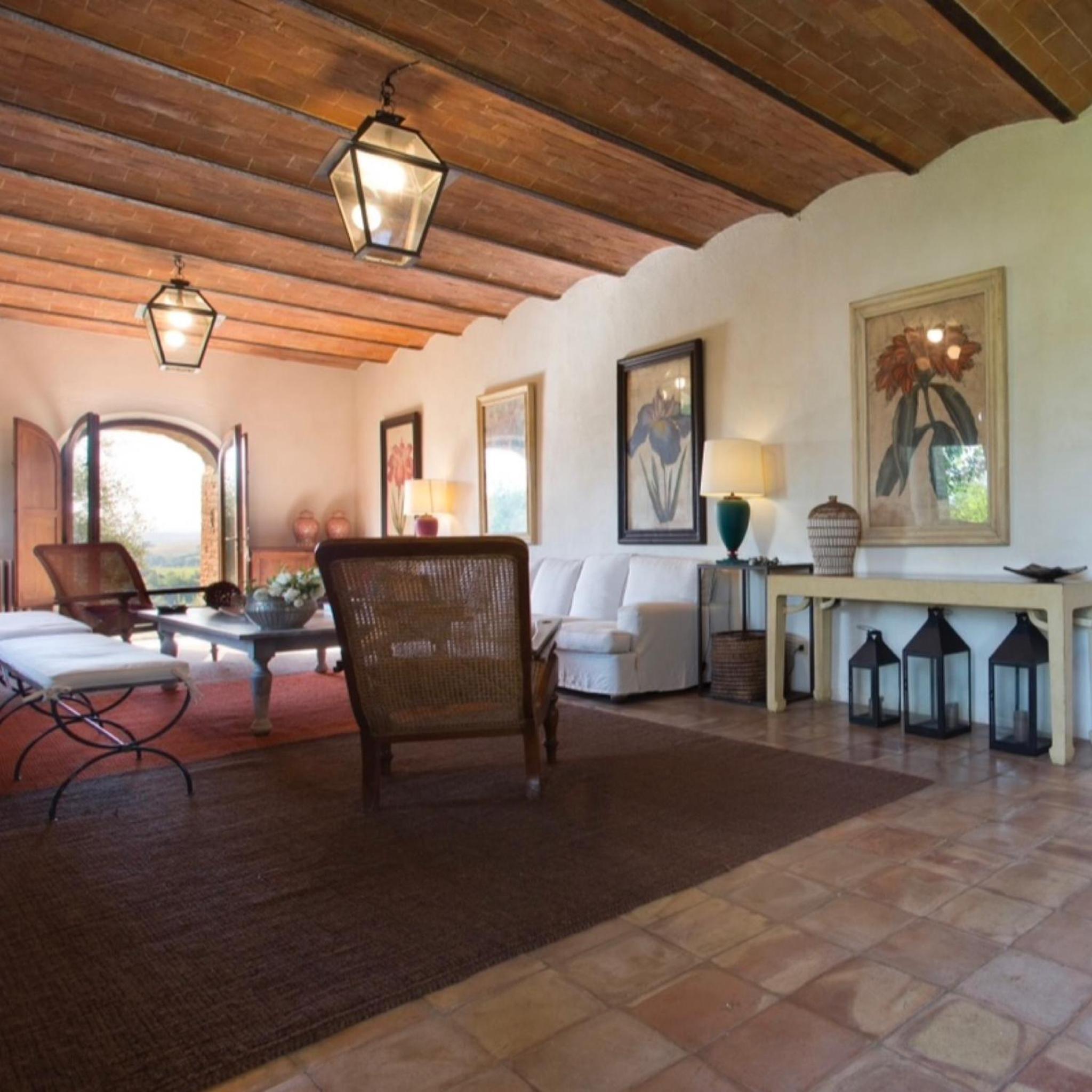 Villa photo 1