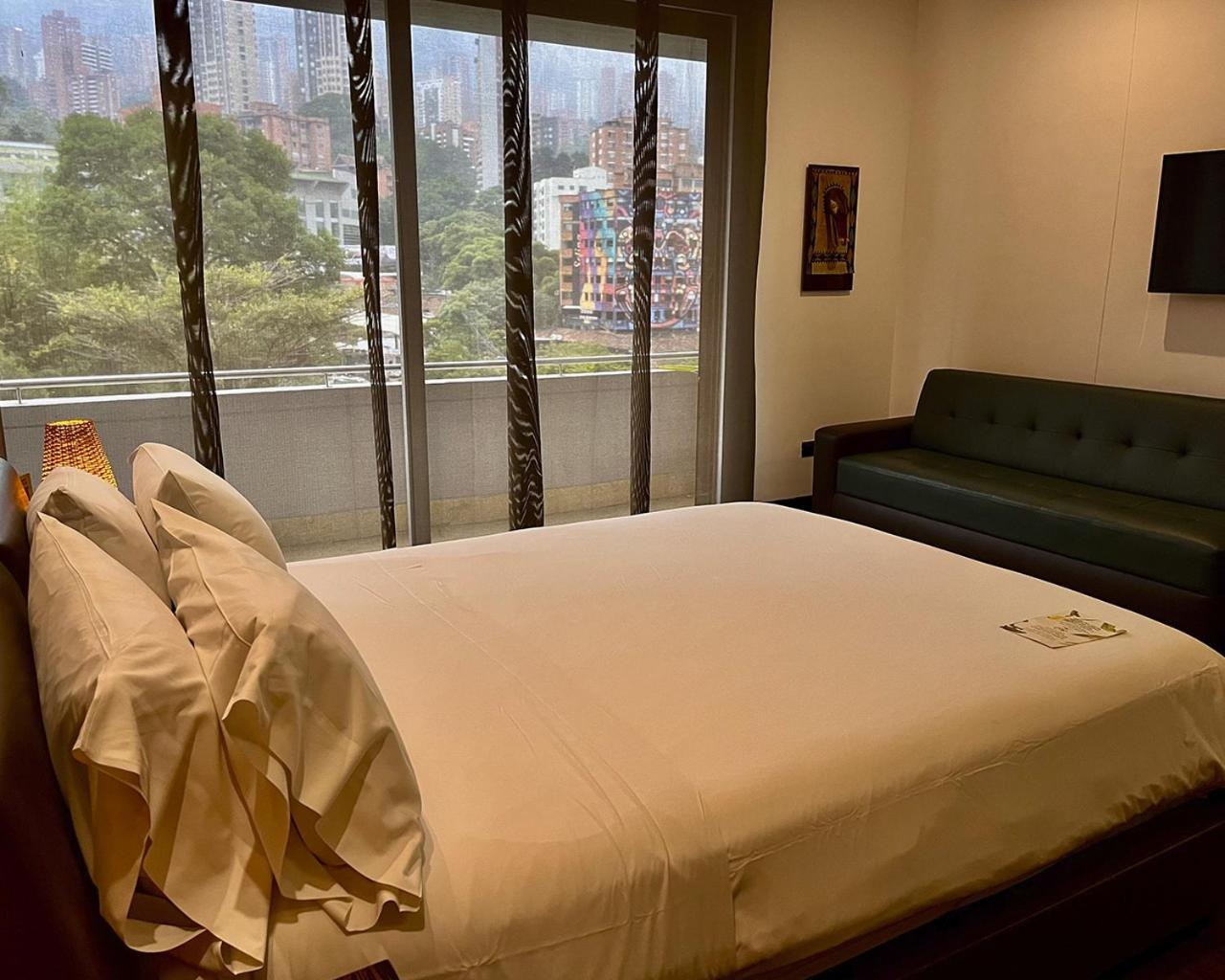 Junior Suite with Balcony photo 3