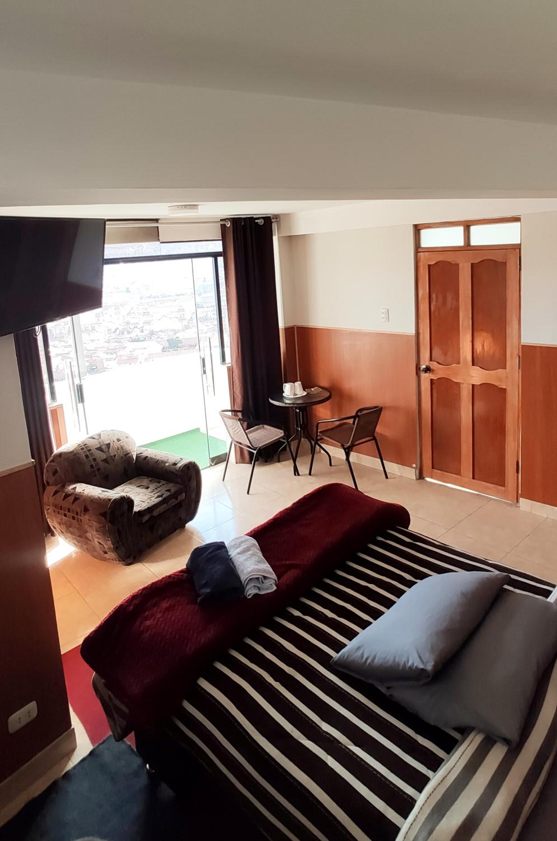 Large Double Room photo 1