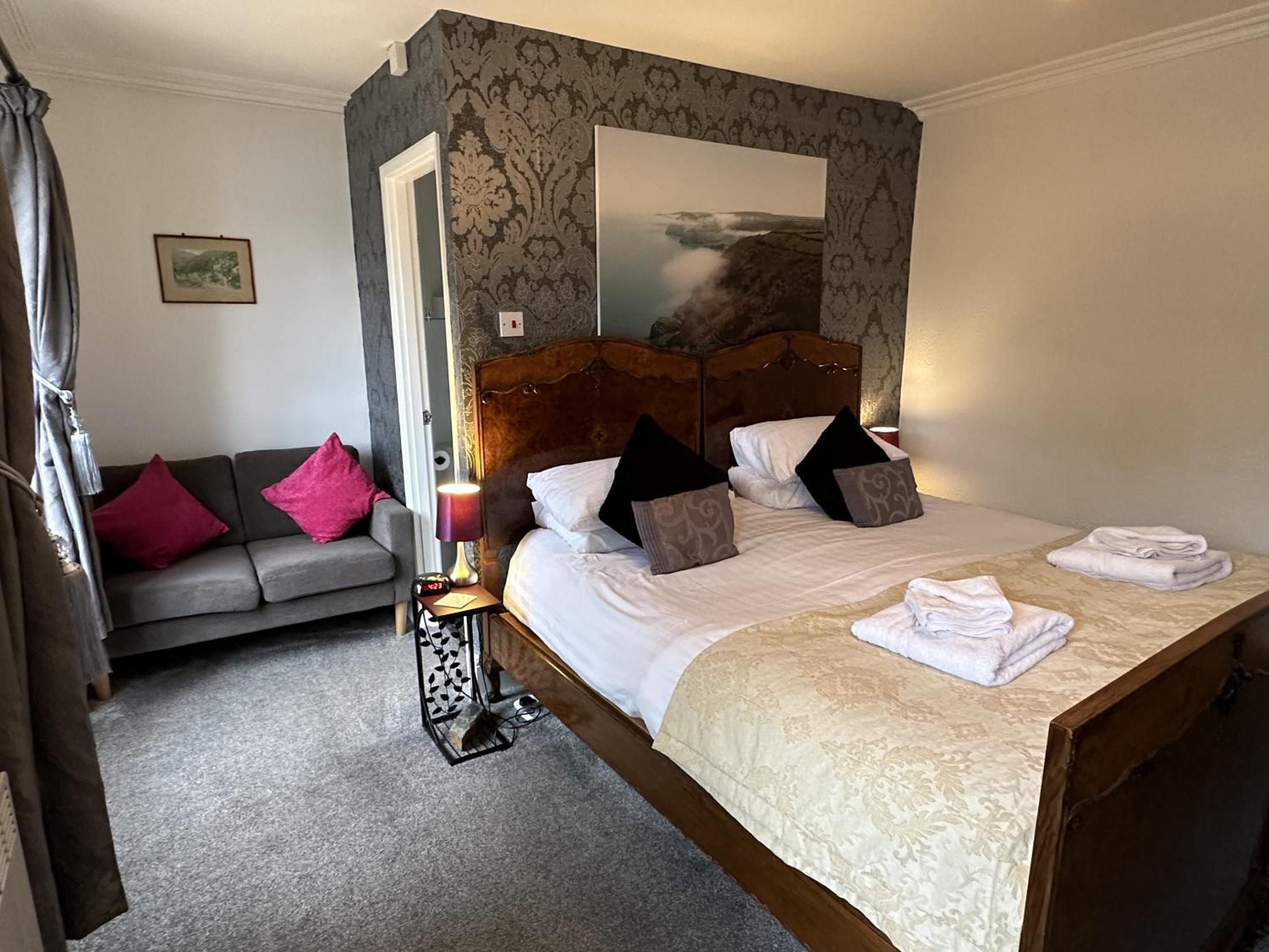 Deluxe Twin Room with Sea View photo 2