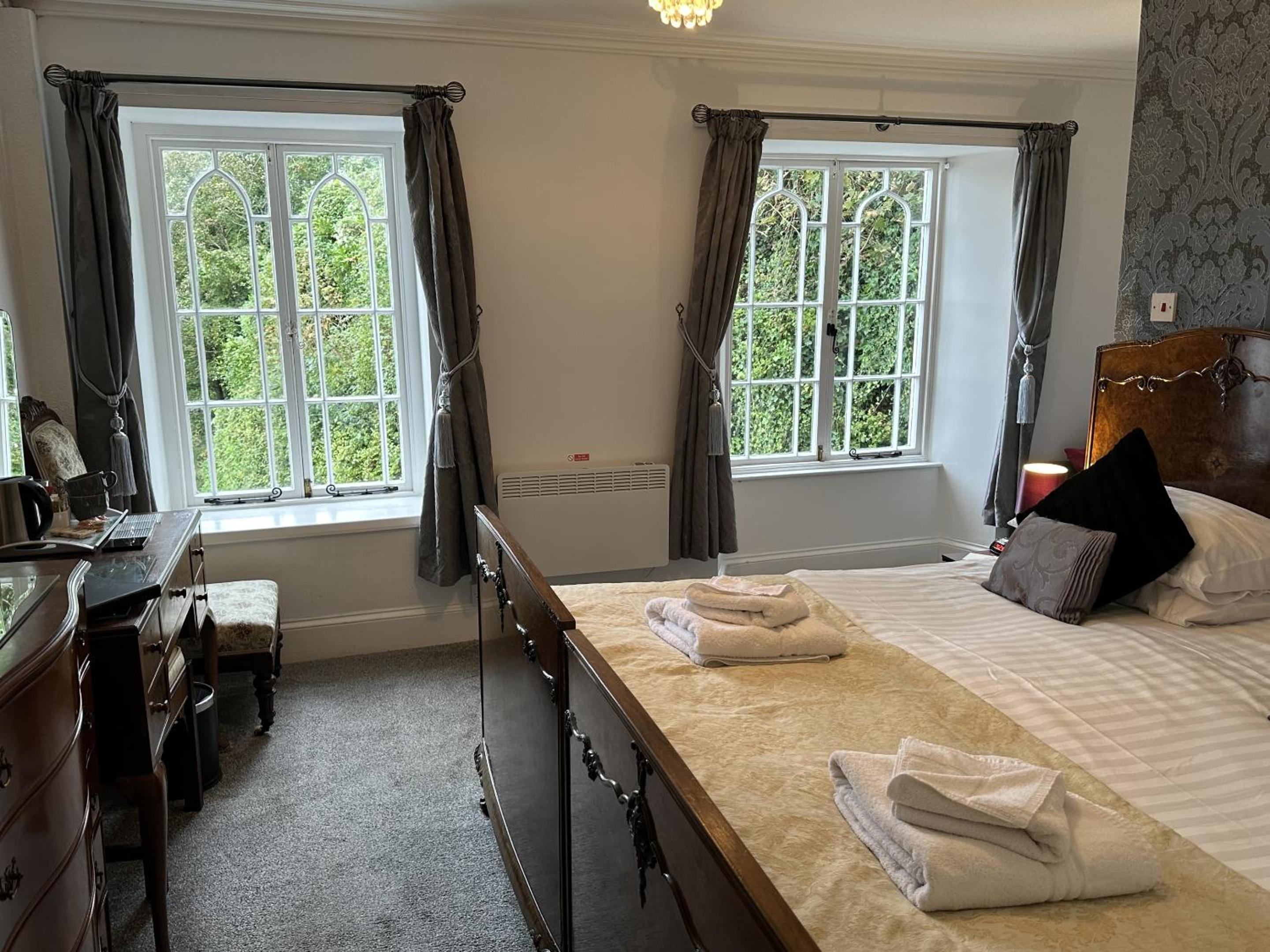 Deluxe Twin Room with Sea View photo 3
