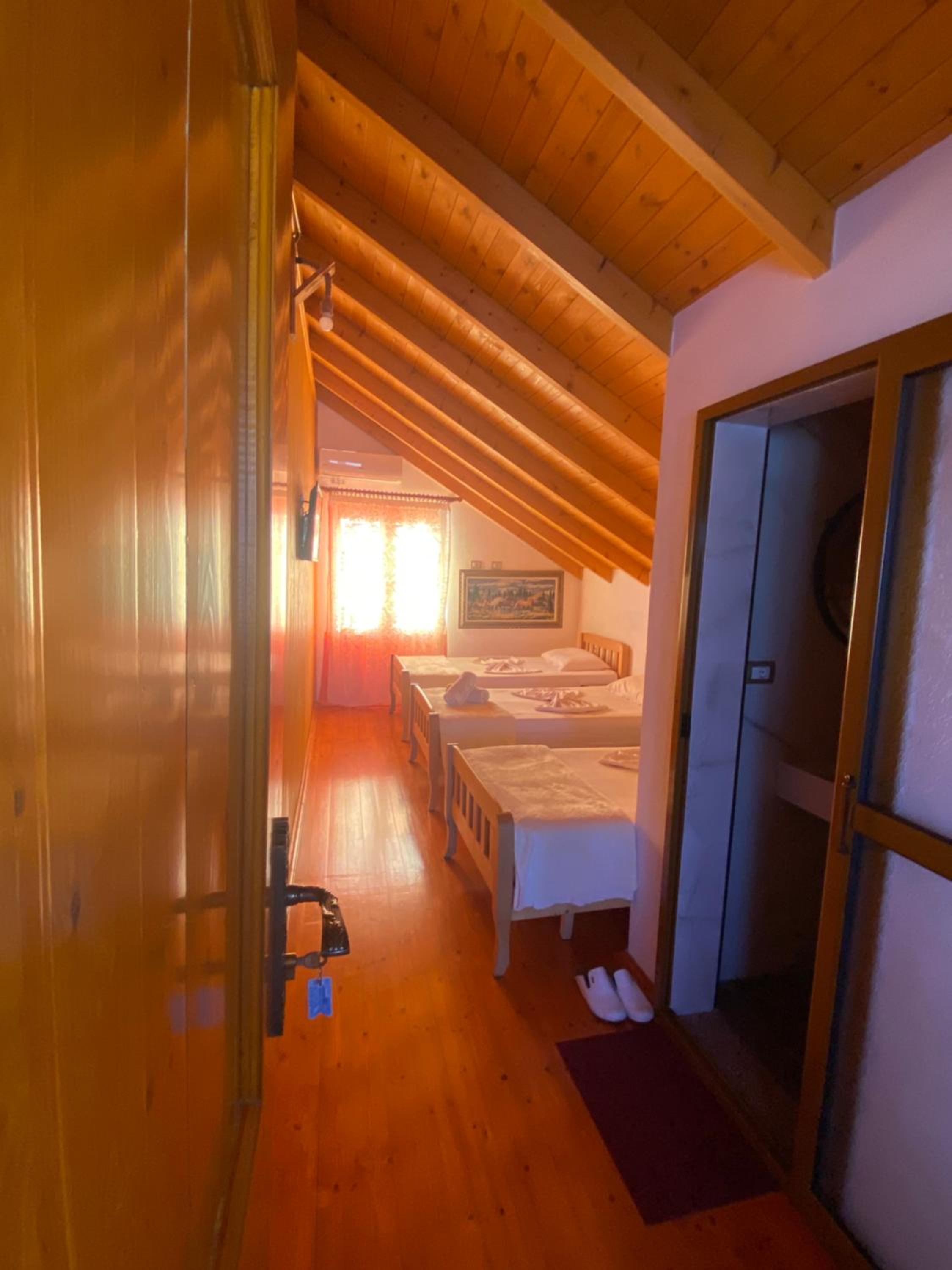 Comfort Triple Room
