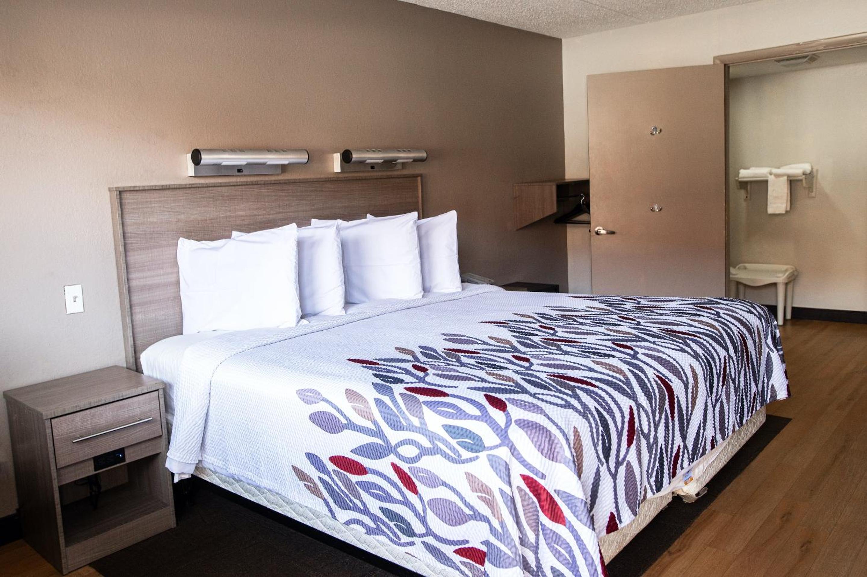 Superior King Room Disability Access Smoke Free