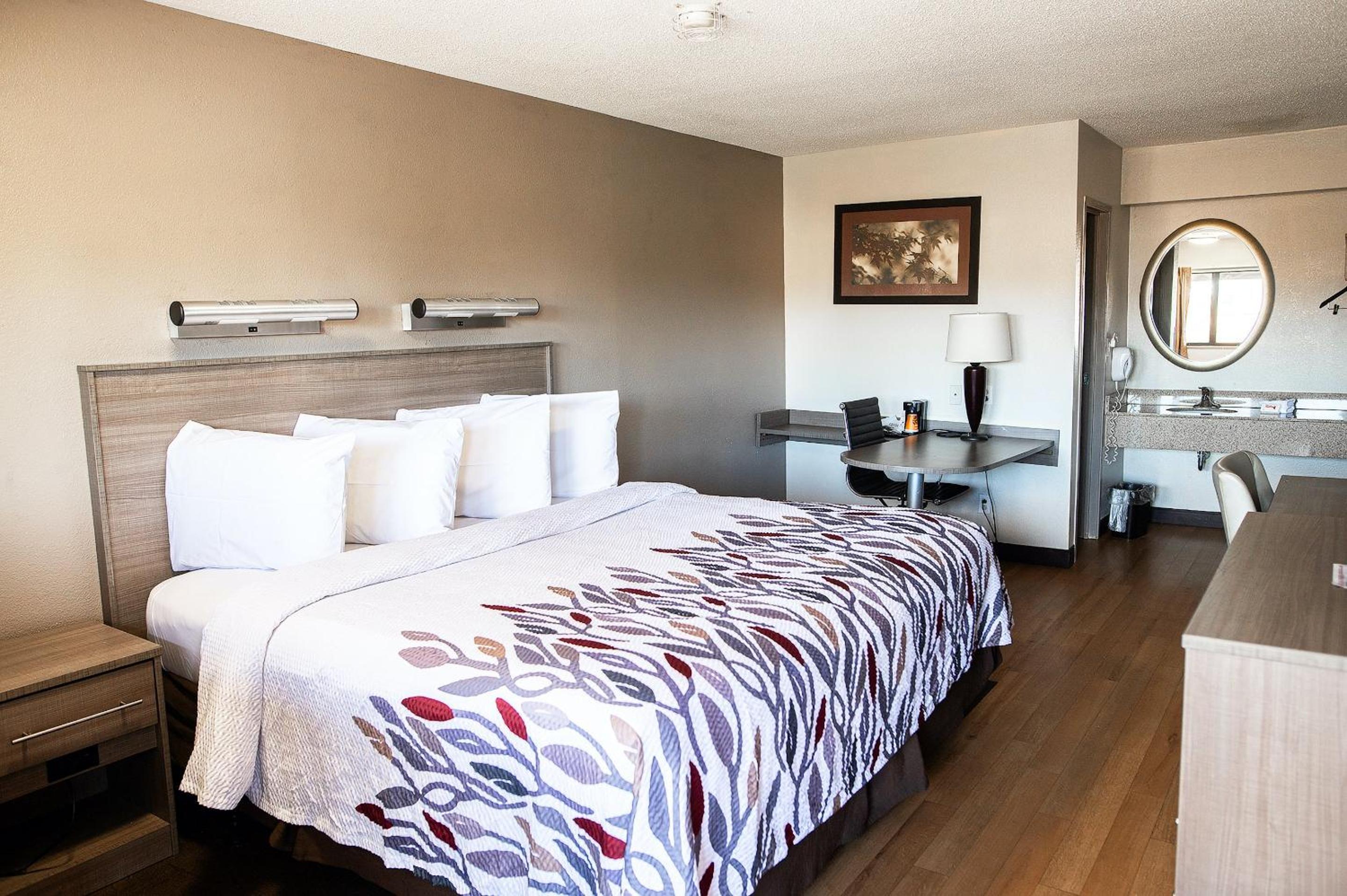 Superior King Room Smoke Free