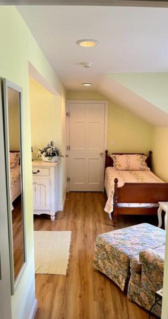 Queen Suite photo 2