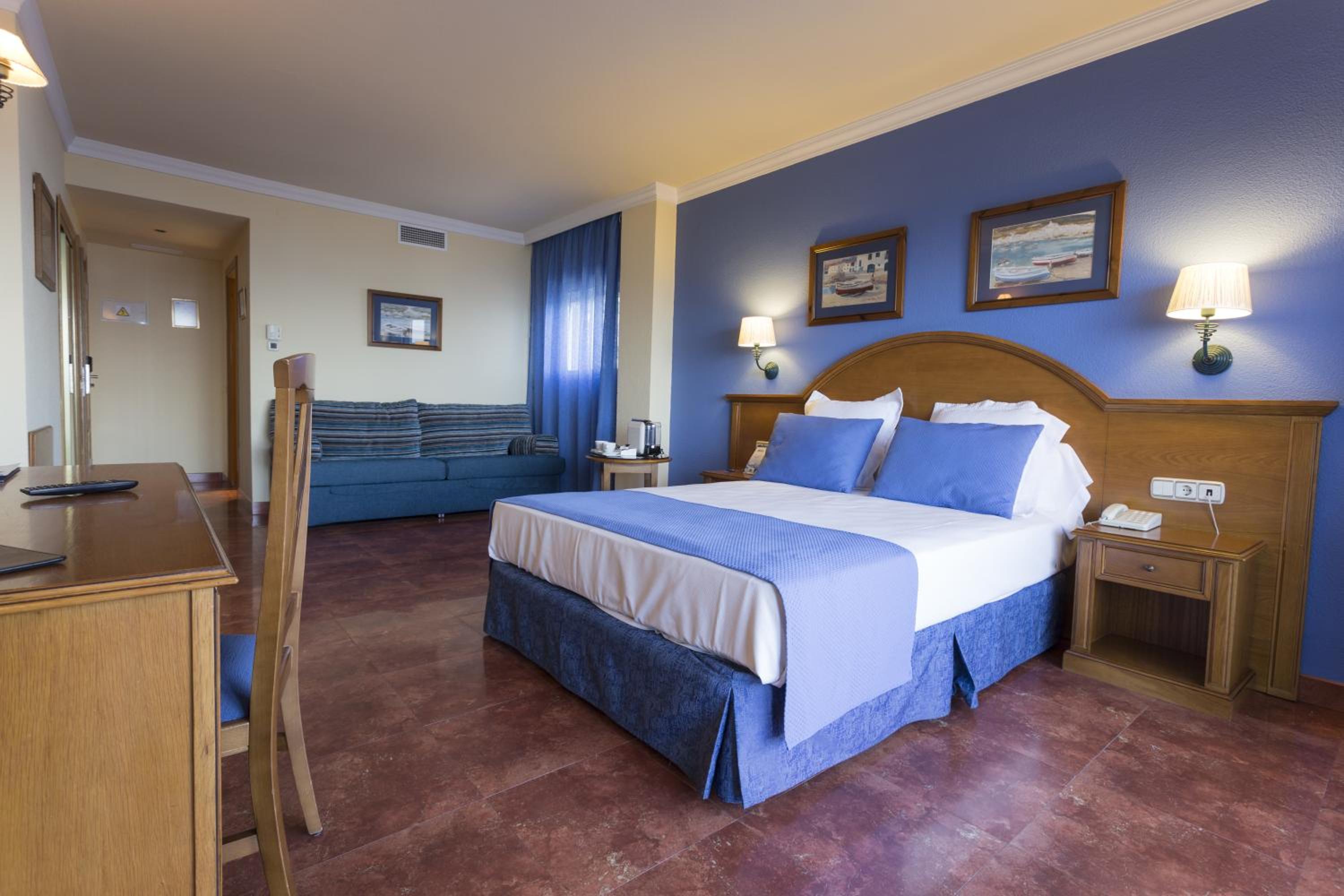 Superior Double Room - Photo 1