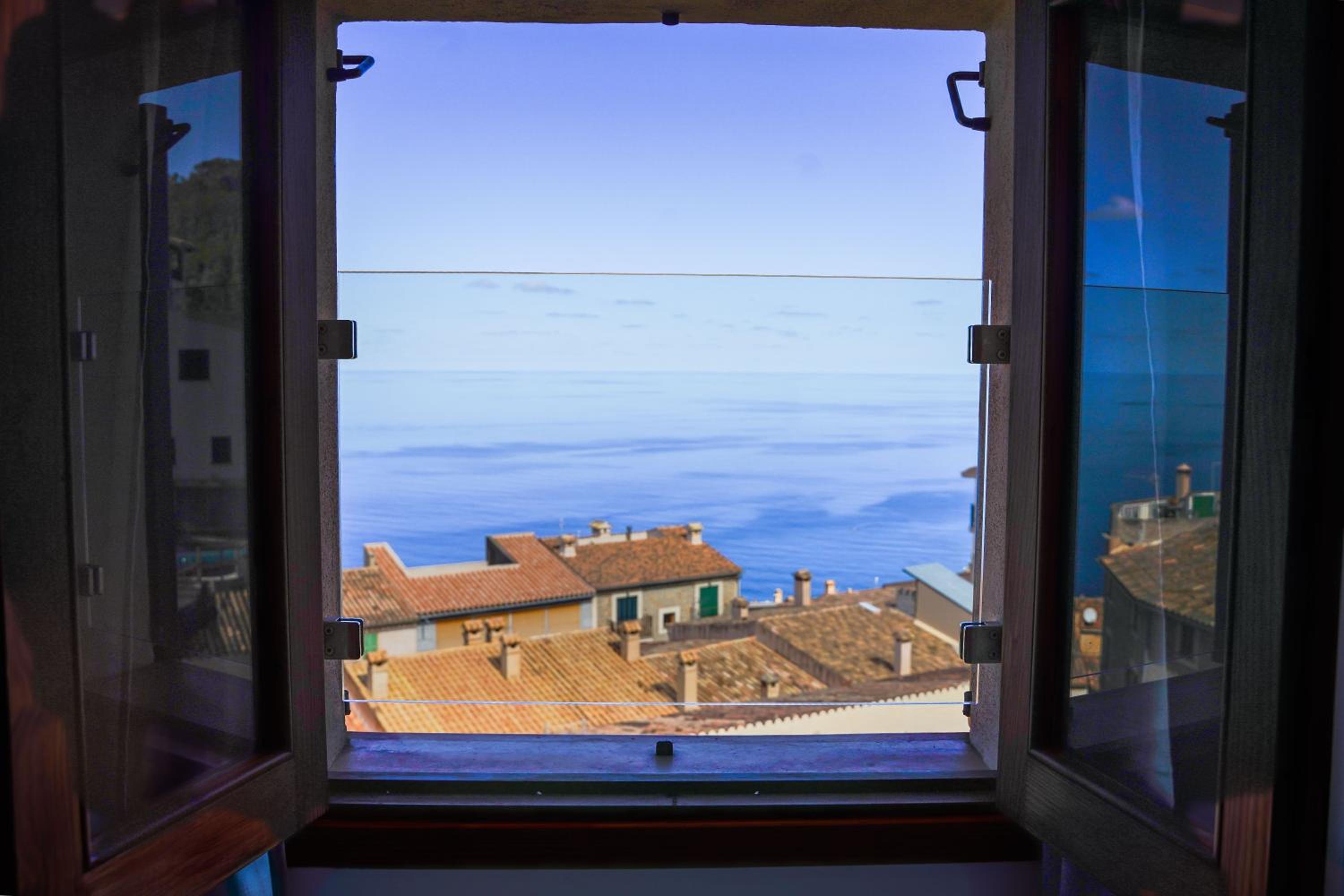 Double Room with Sea View photo 2