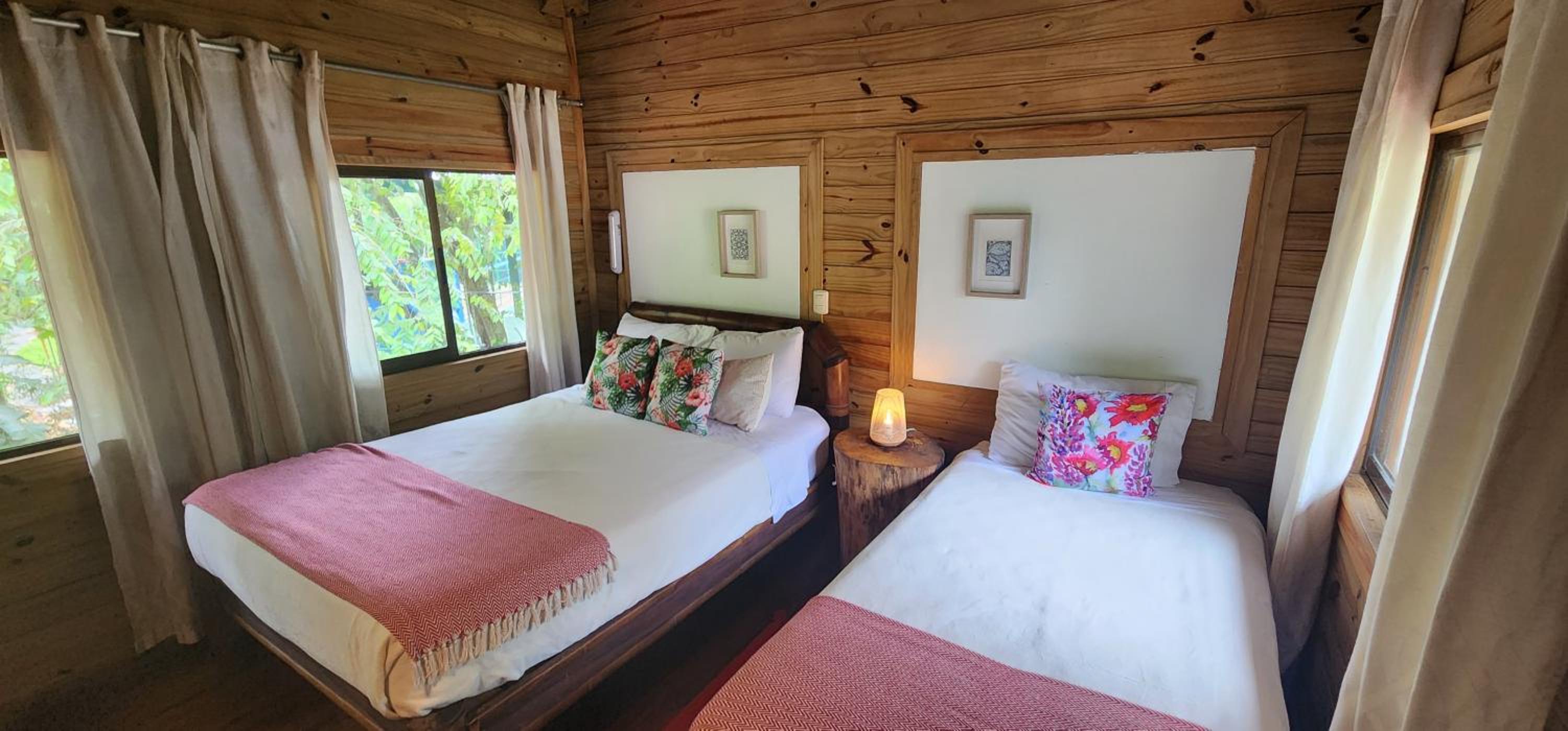 Bungalow with Garden View photo 2