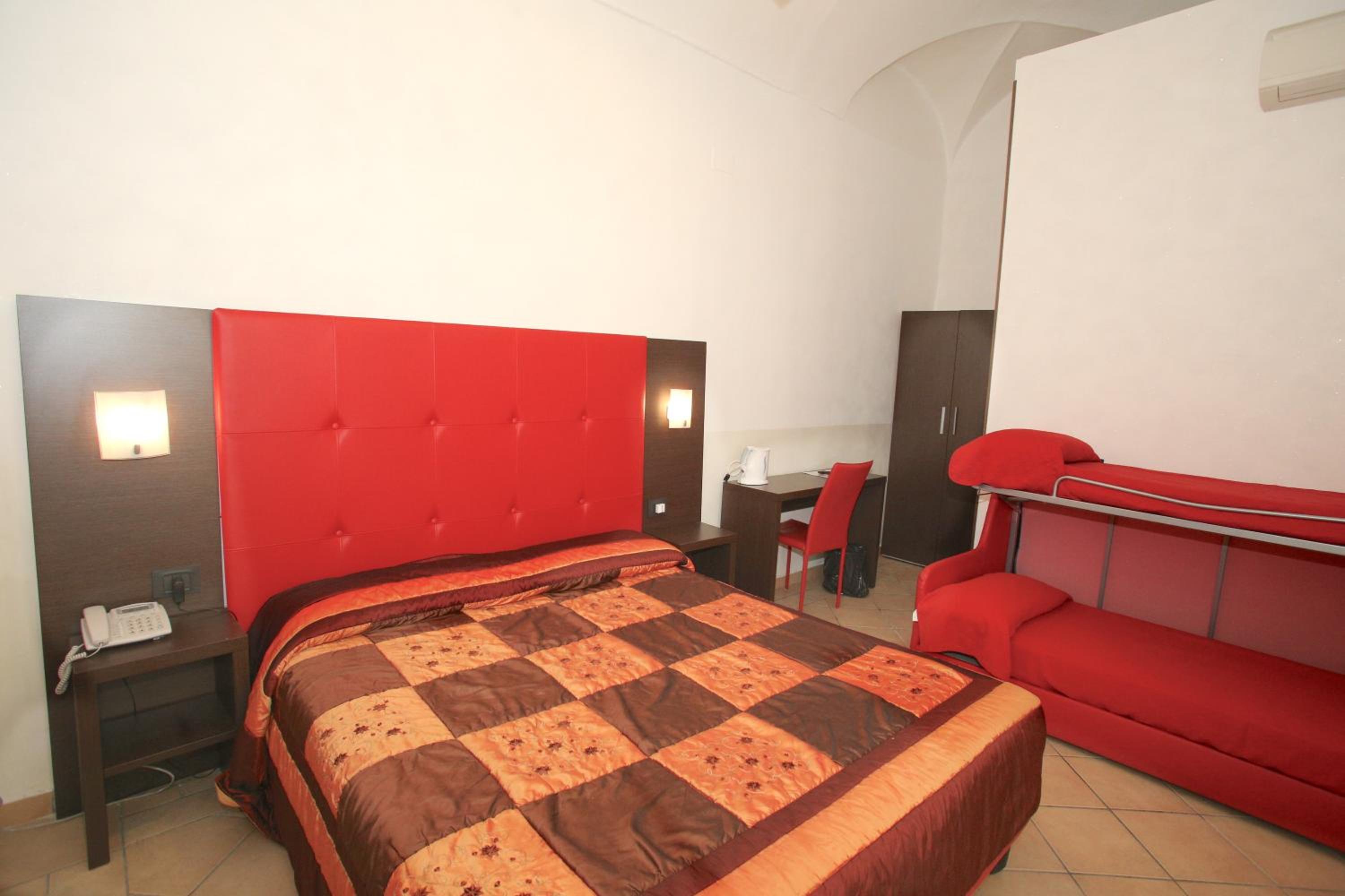 Double or Twin Room - Photo 6
