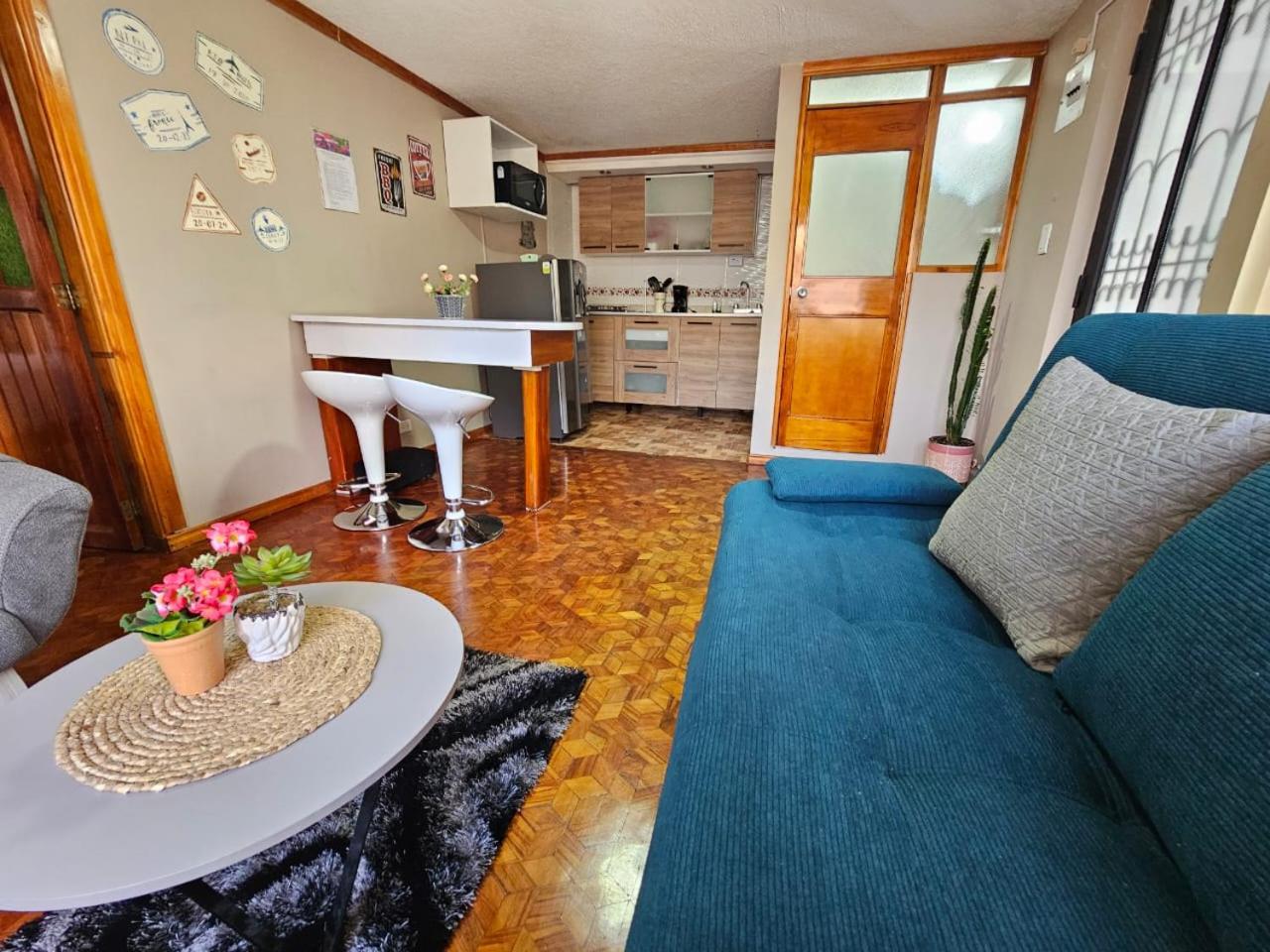 One-Bedroom Apartment photo 1