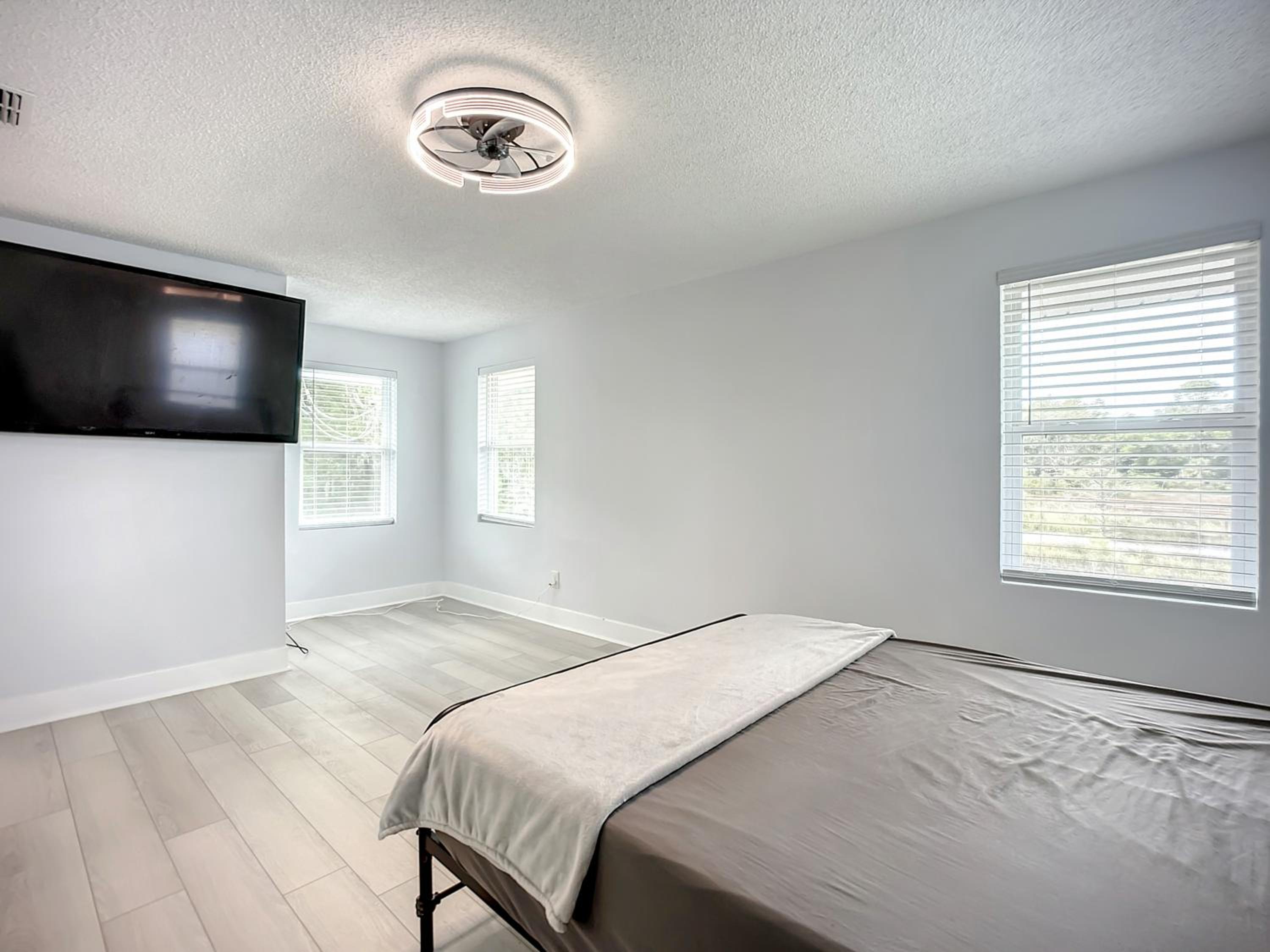 Three-Bedroom House photo 1