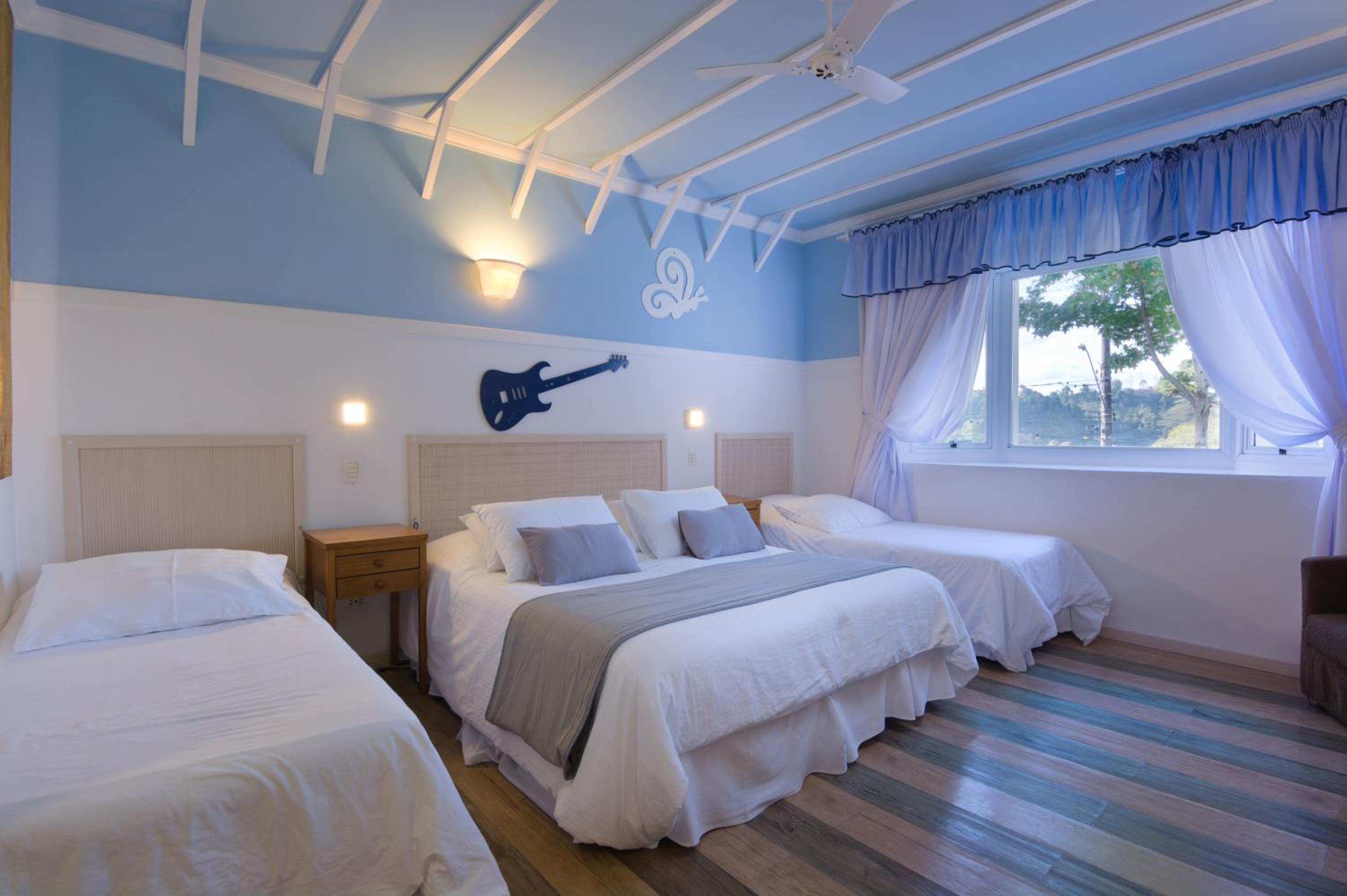 Standard Quadruple Room photo 2