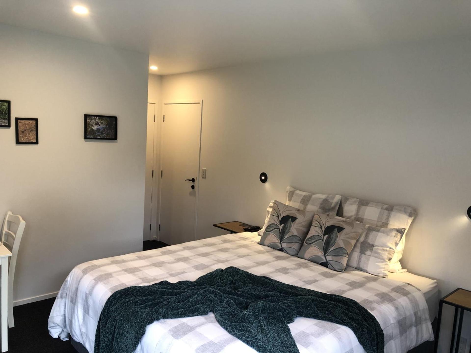 Double Room with Private Bathroom - Photo 1