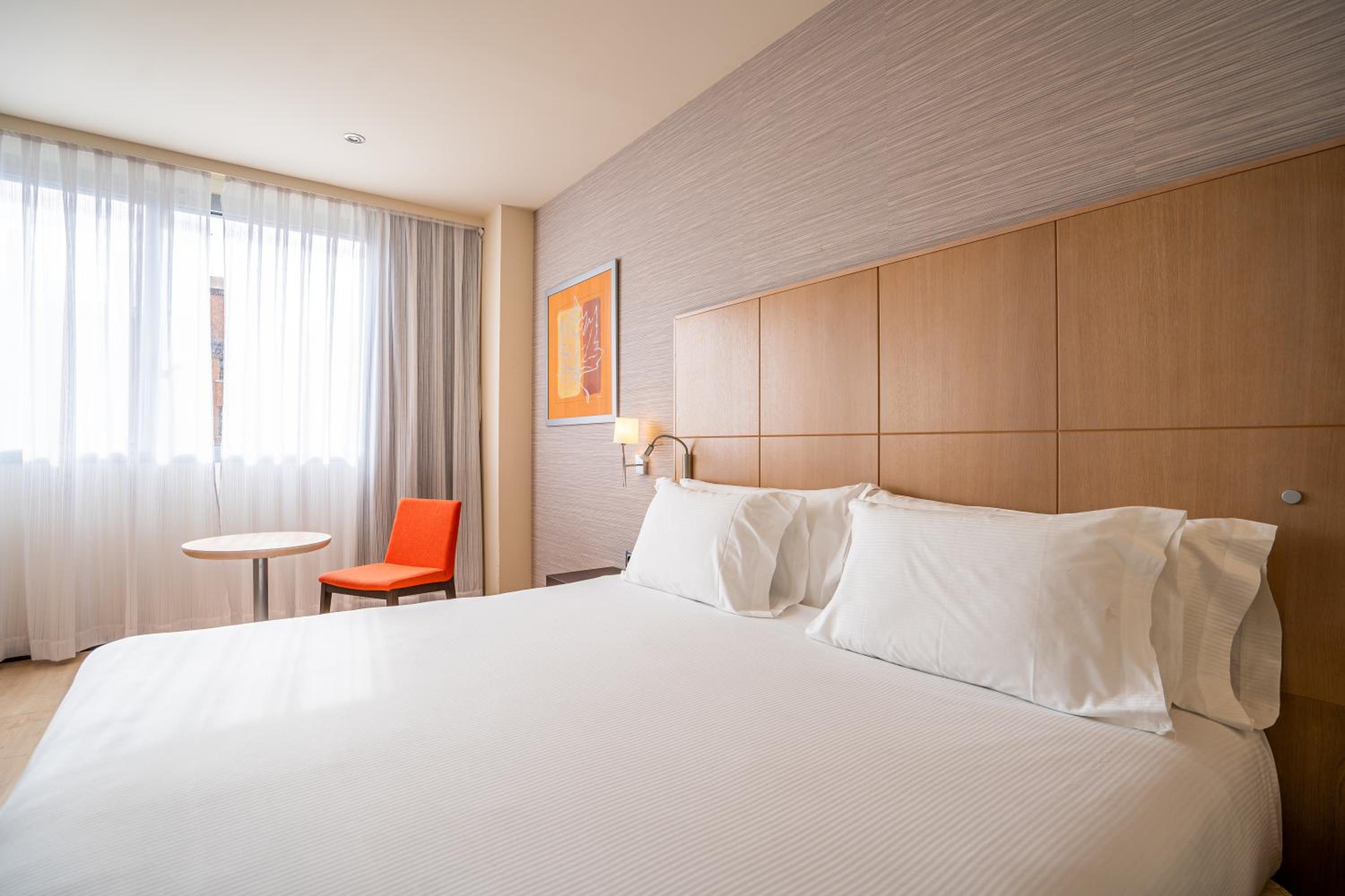Double or Twin Room - Photo 3
