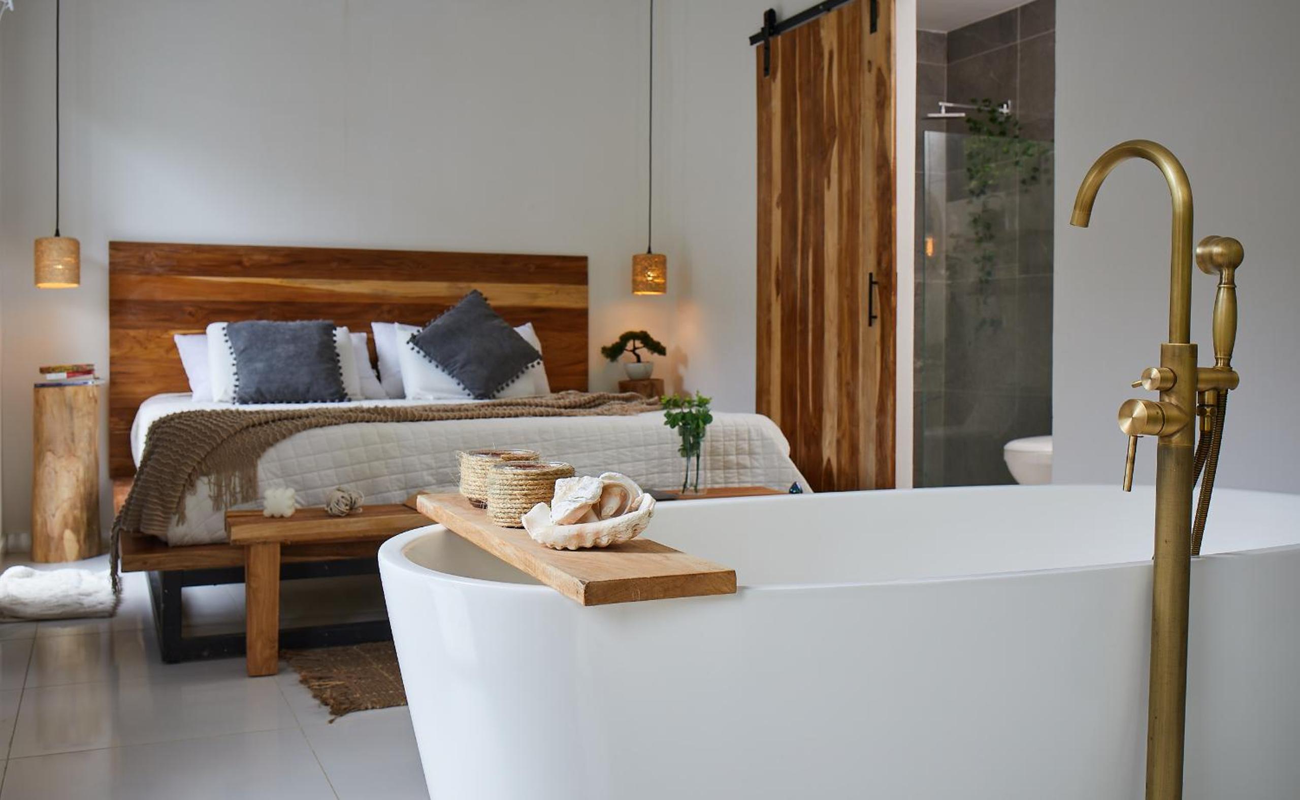 Studio With Spa Bath photo 2