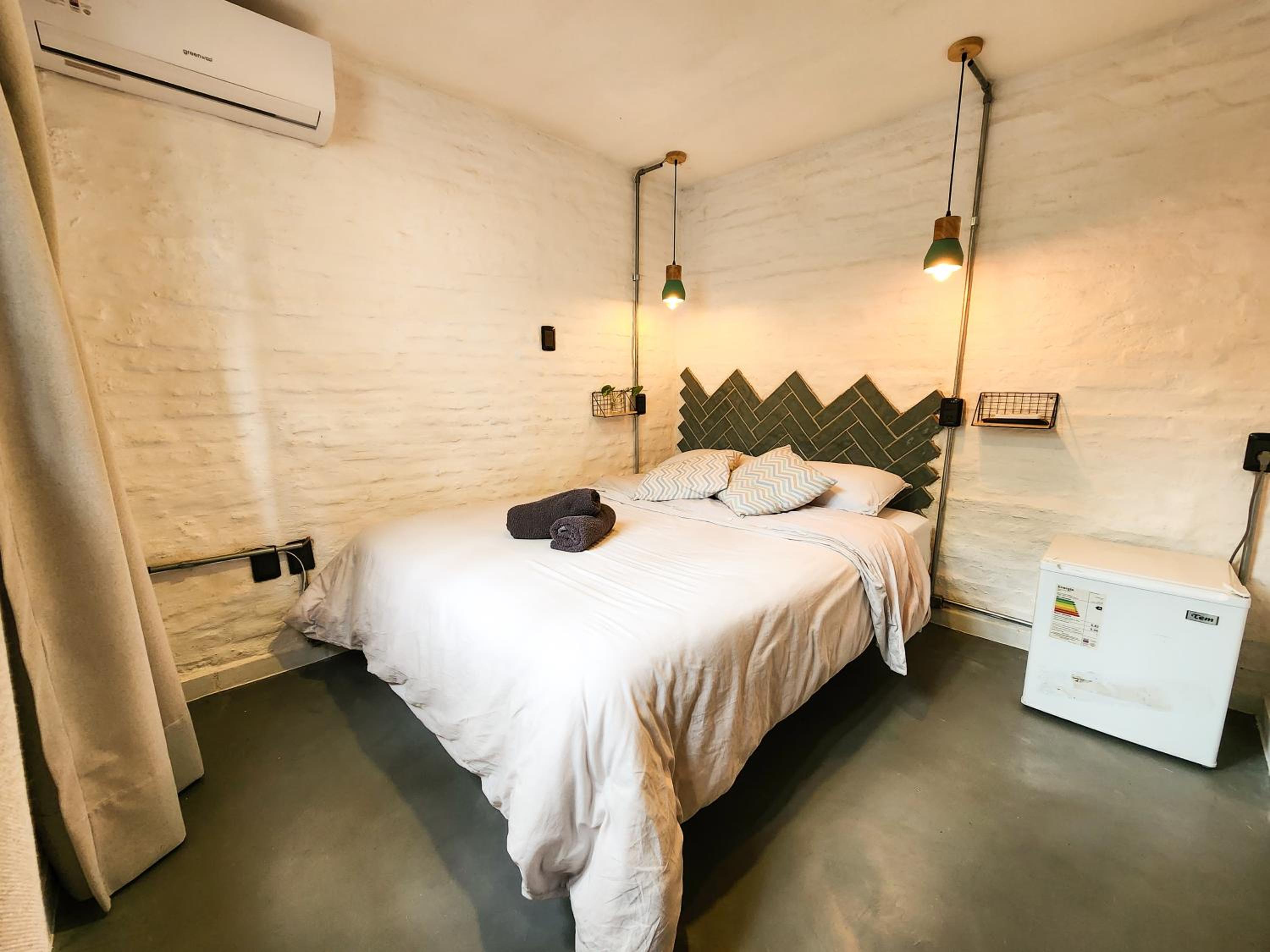 Standard Double Room with Shared Bathroom photo 2