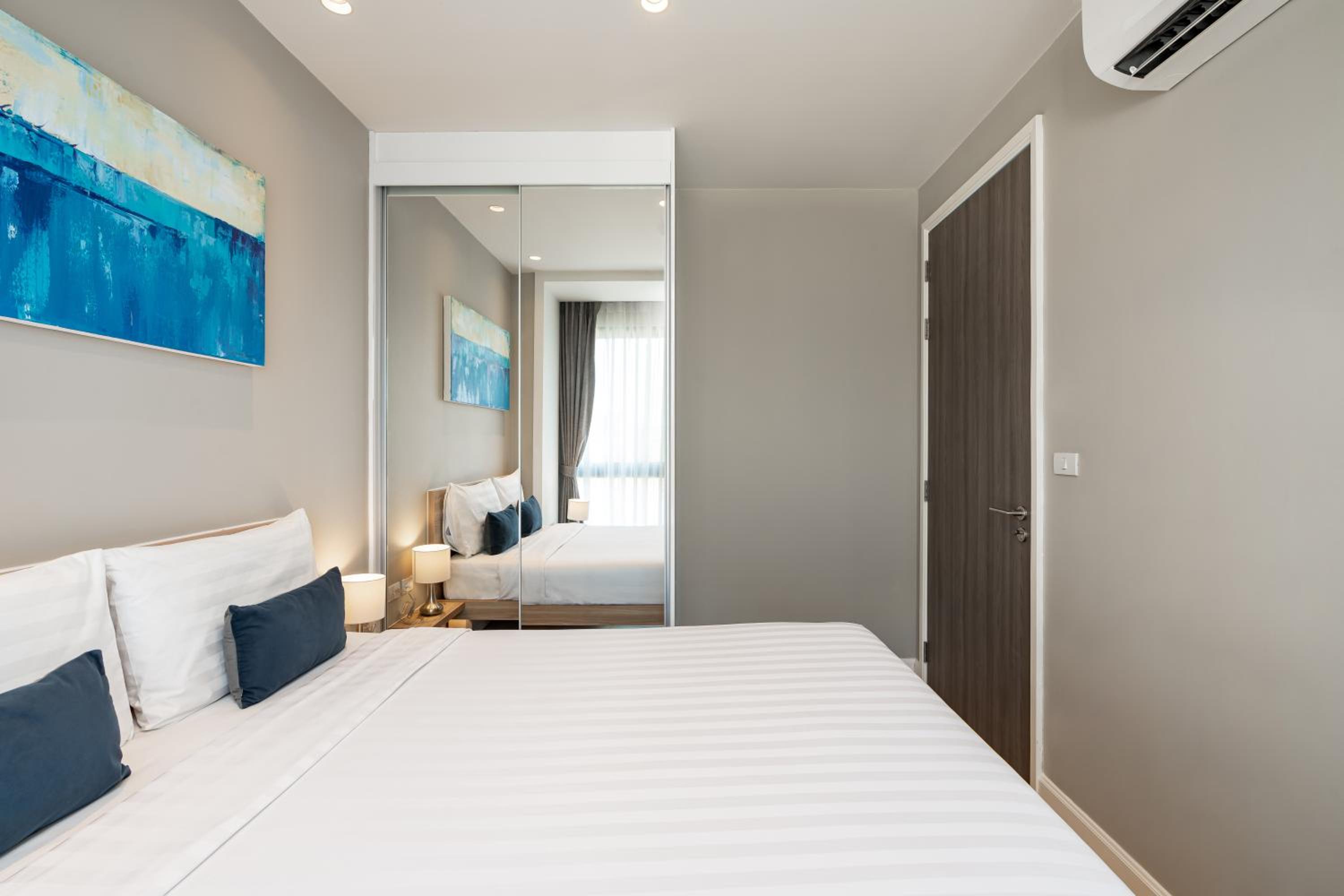 Two Bedroom Suite - Photo 5