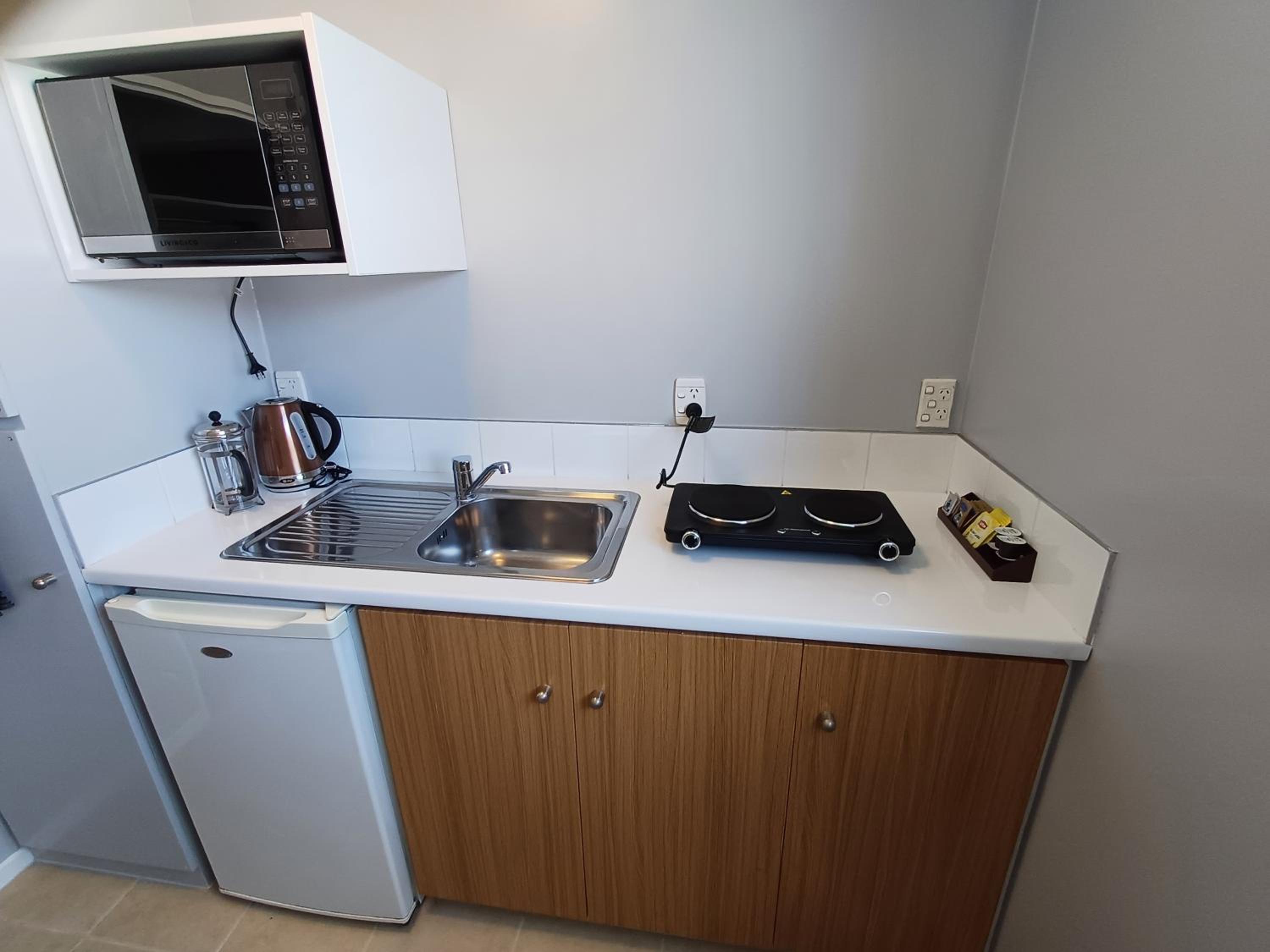One-Bedroom Apartment - Photo 8
