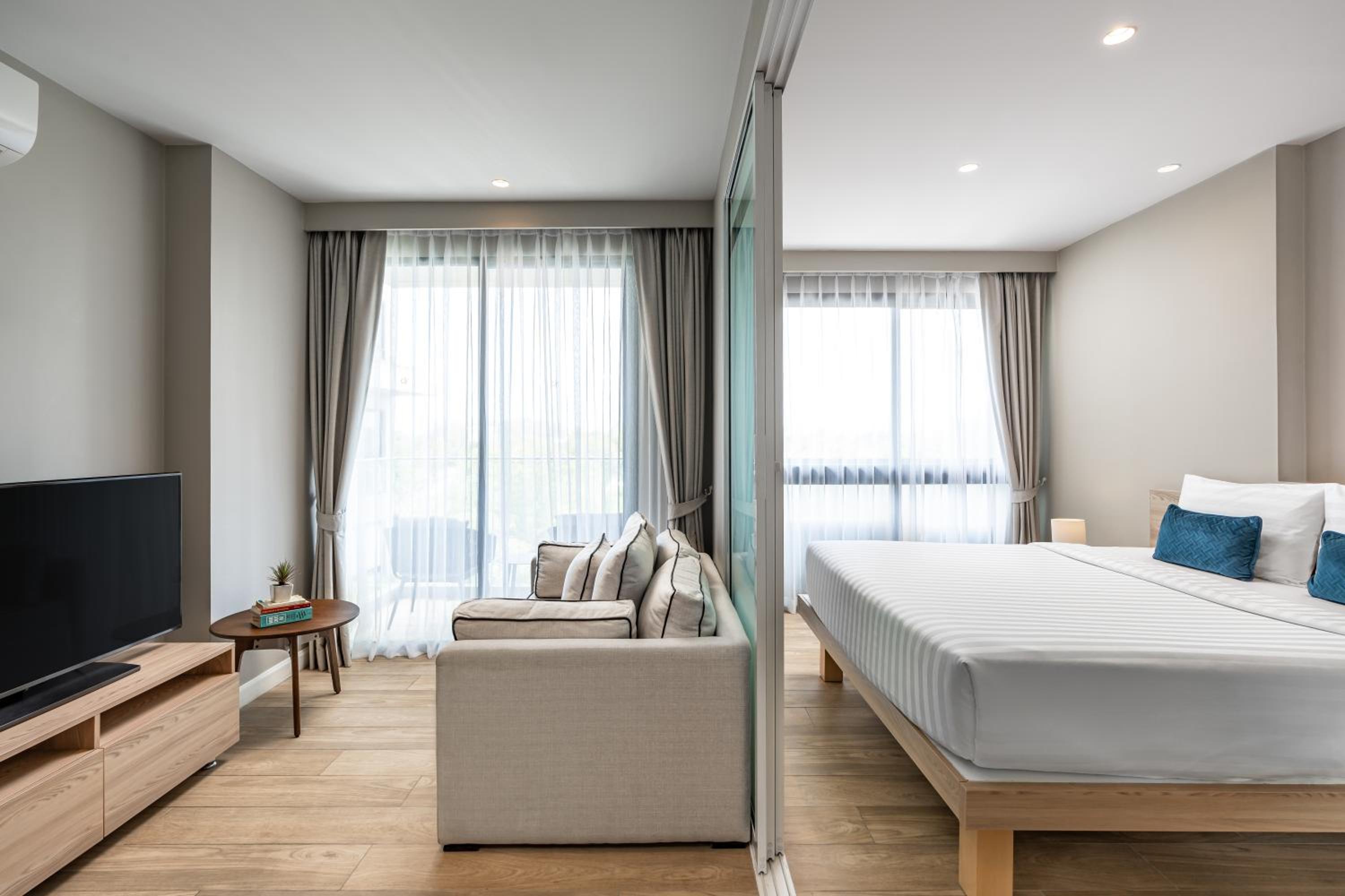 Grand Deluxe Suite Double - Photo 1