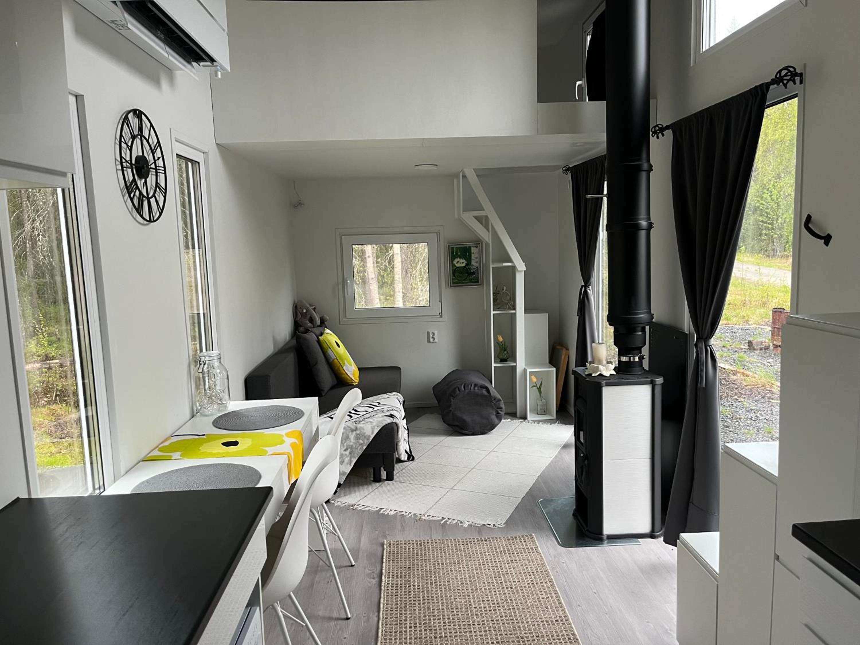 Two-Bedroom Villa - Photo 12