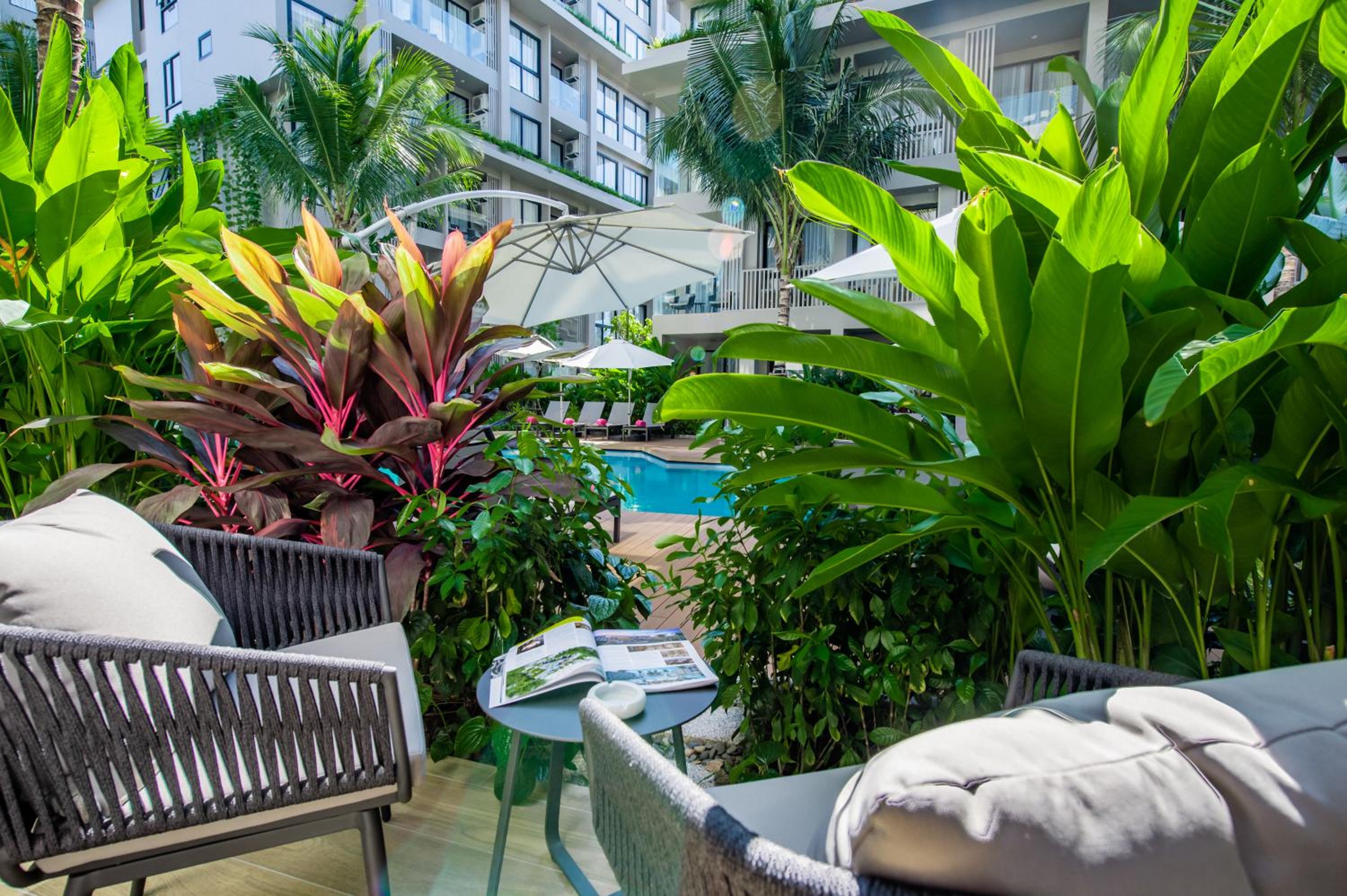 Grand Deluxe Suite Pool Terrace - Photo 5