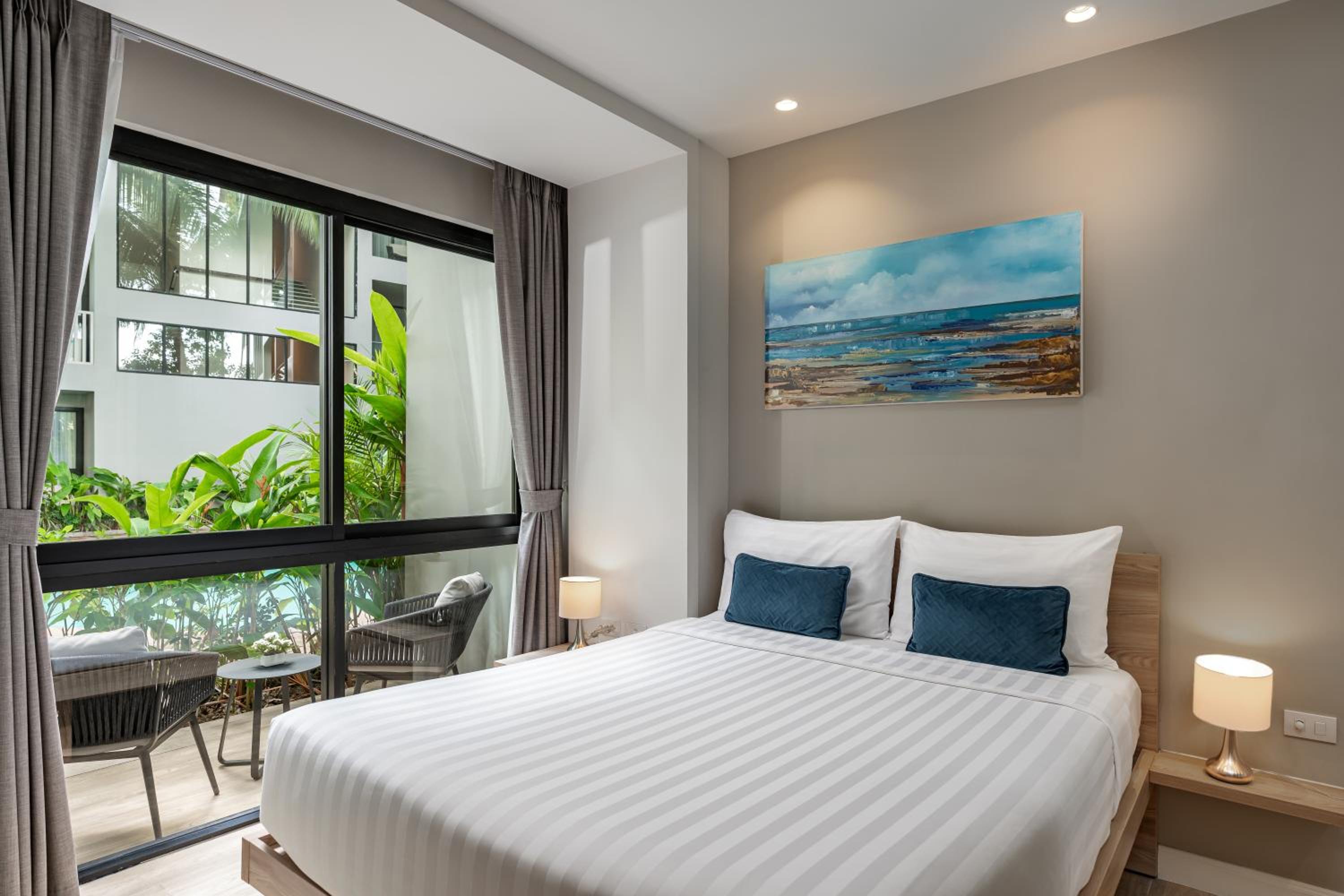 Grand Deluxe Suite Pool Terrace - Photo 4