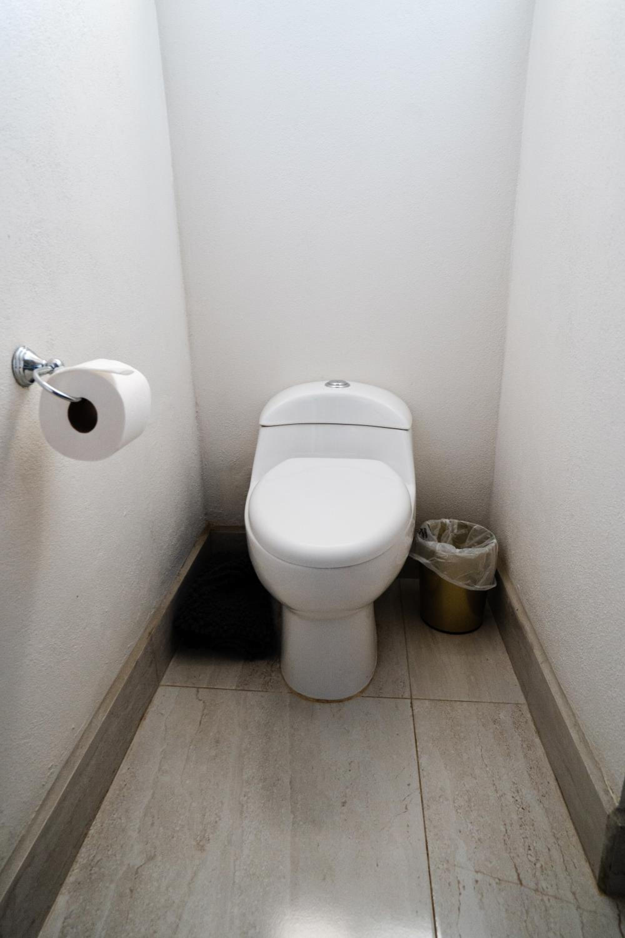 Large Double Room - Photo 37