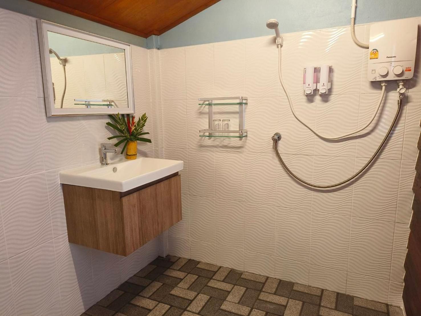 Deluxe Bungalow with Sea View photo 2
