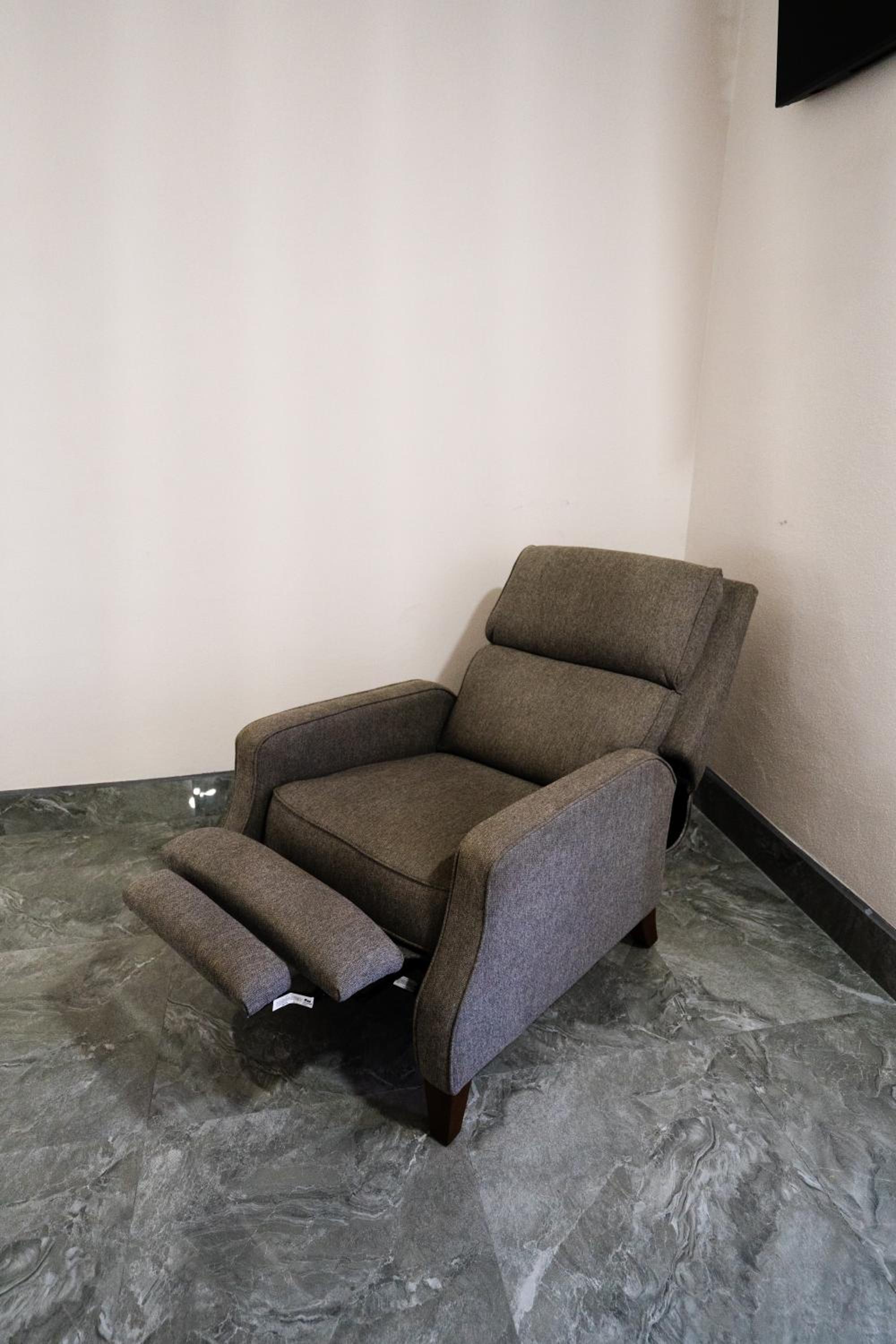 King Suite - Photo 3