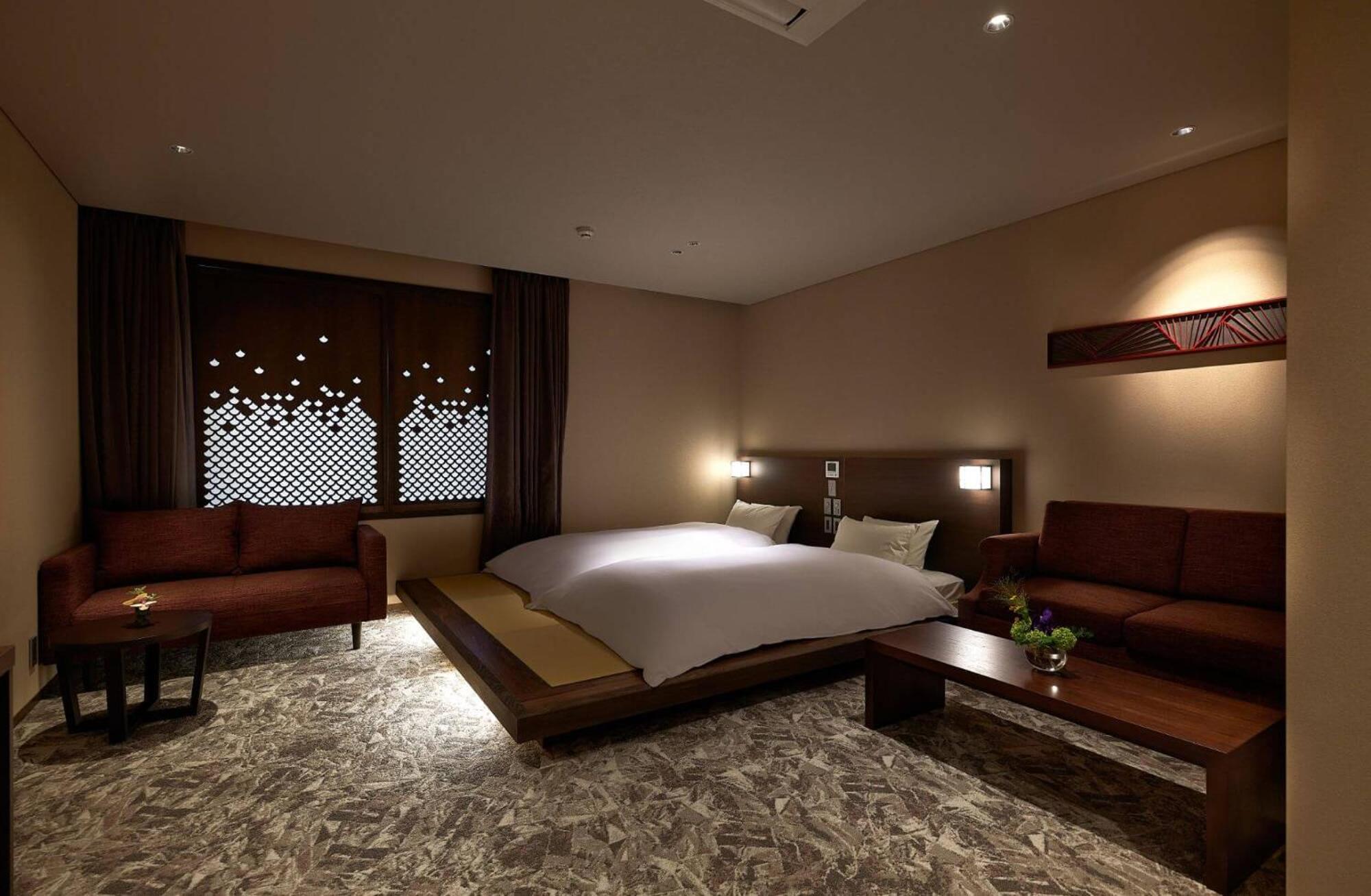 Japanese-Style Room