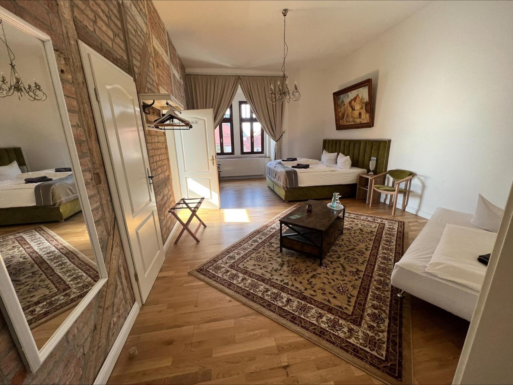 Suite with Whirlpool