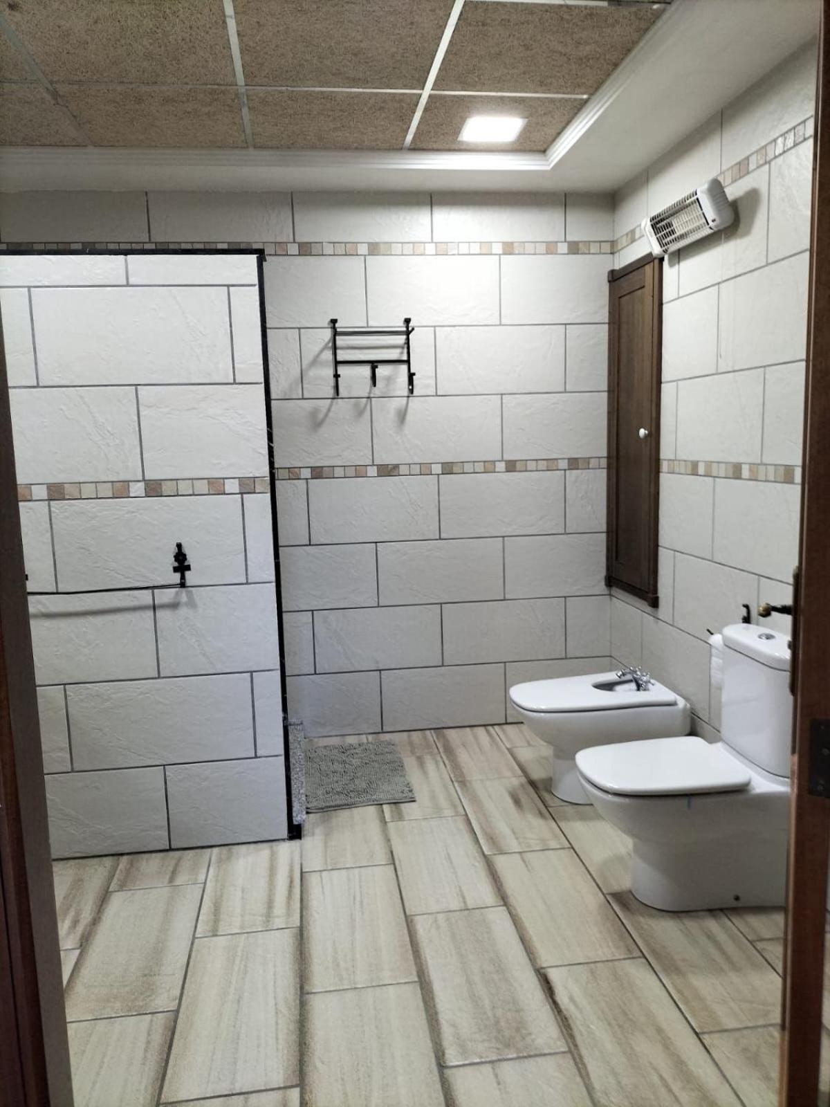 Four-Bedroom House photo 2