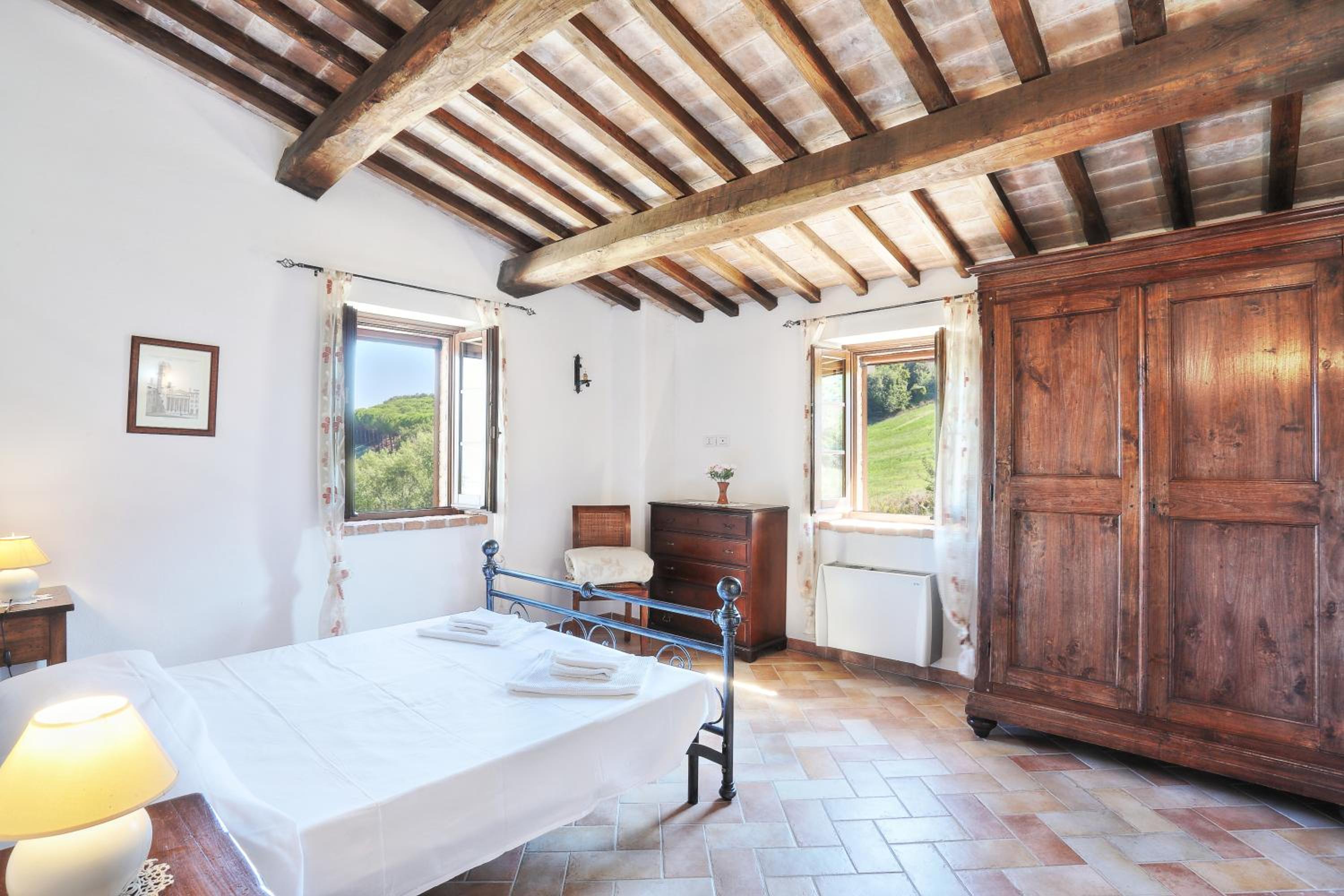 Villa photo 2