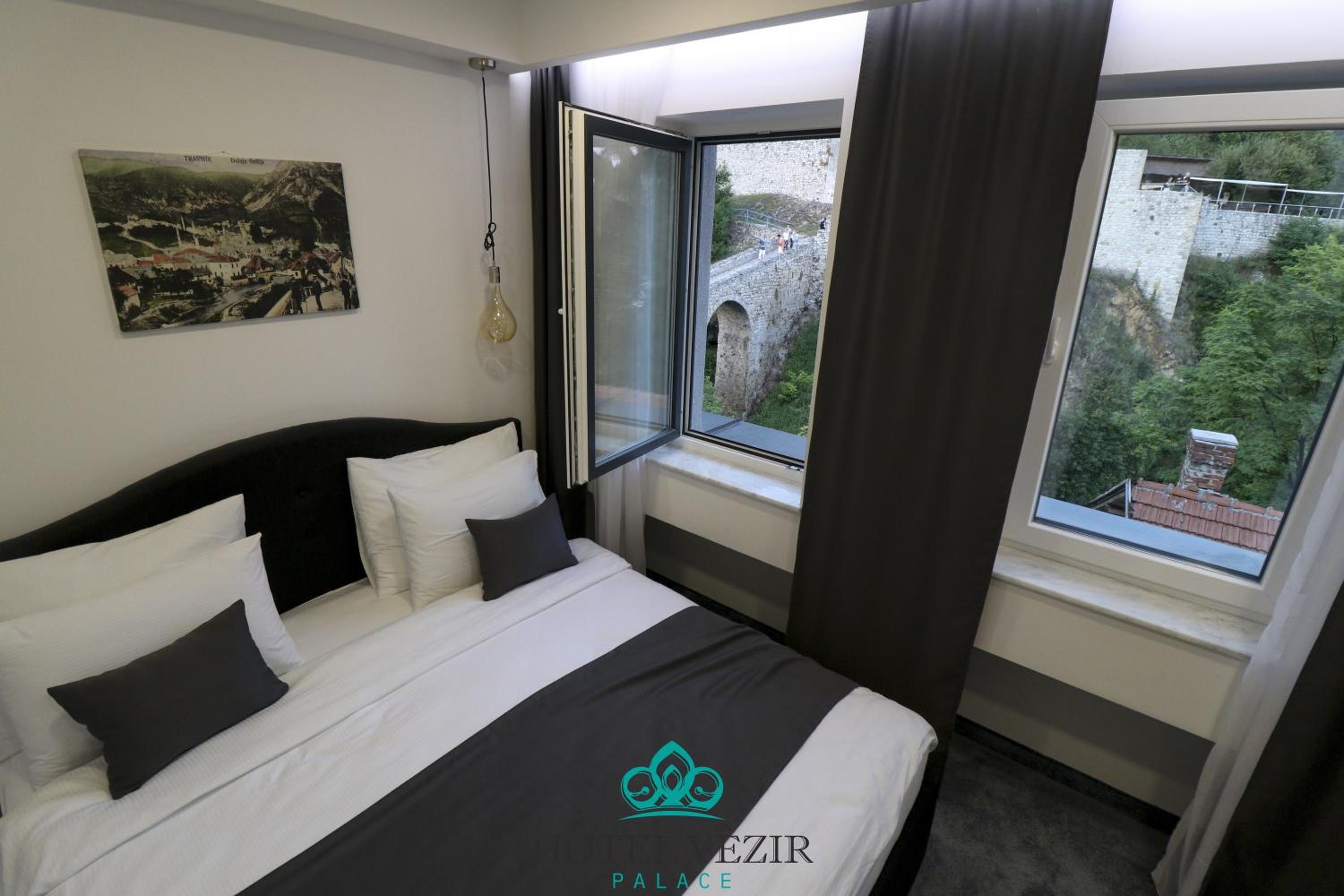 King Room with Mountain View - Photo 1