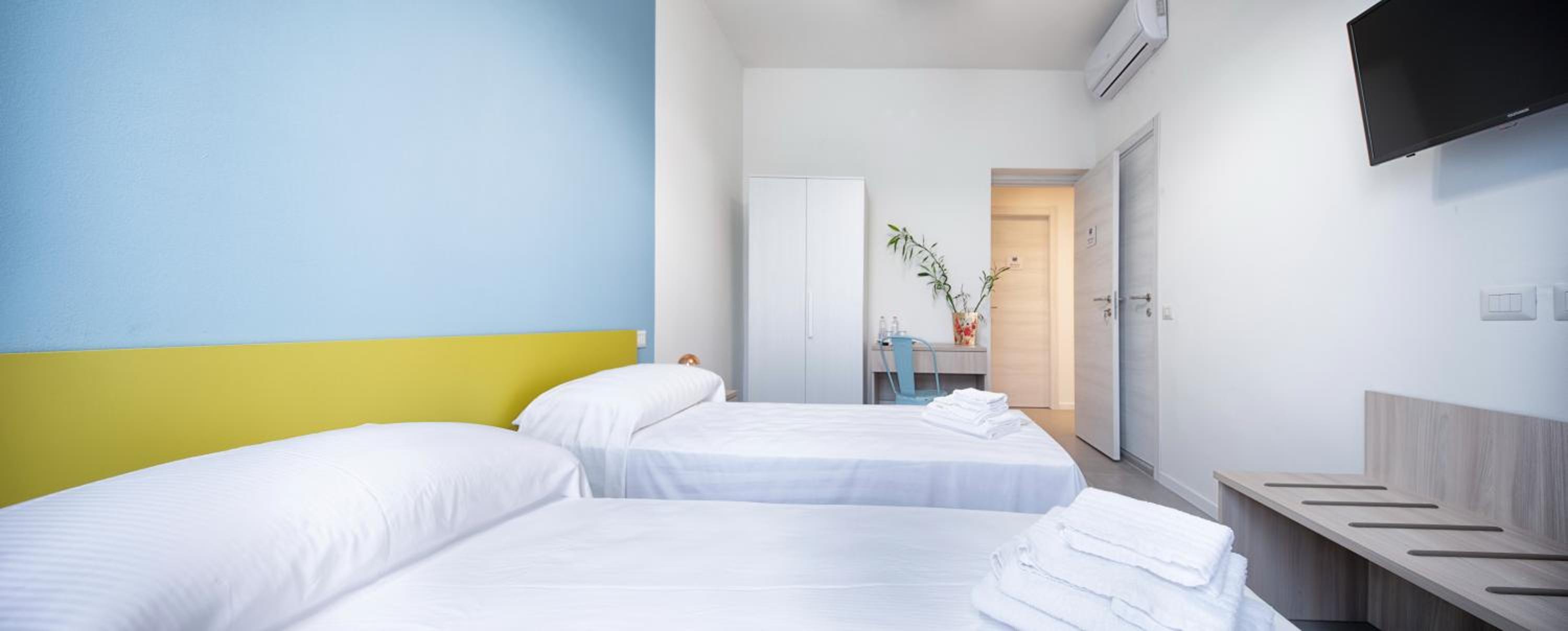 Double Room - Photo 3