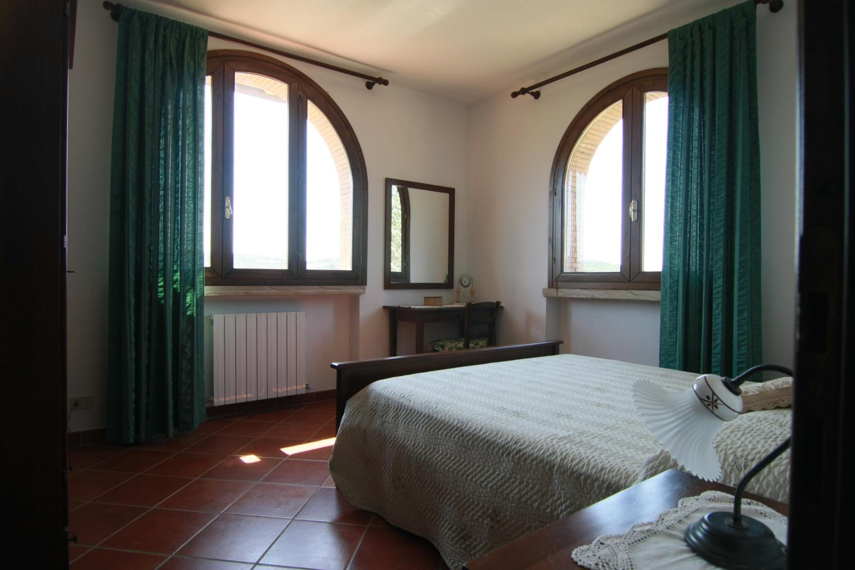 Deluxe Room (2 Adults + 1 Child) photo 2