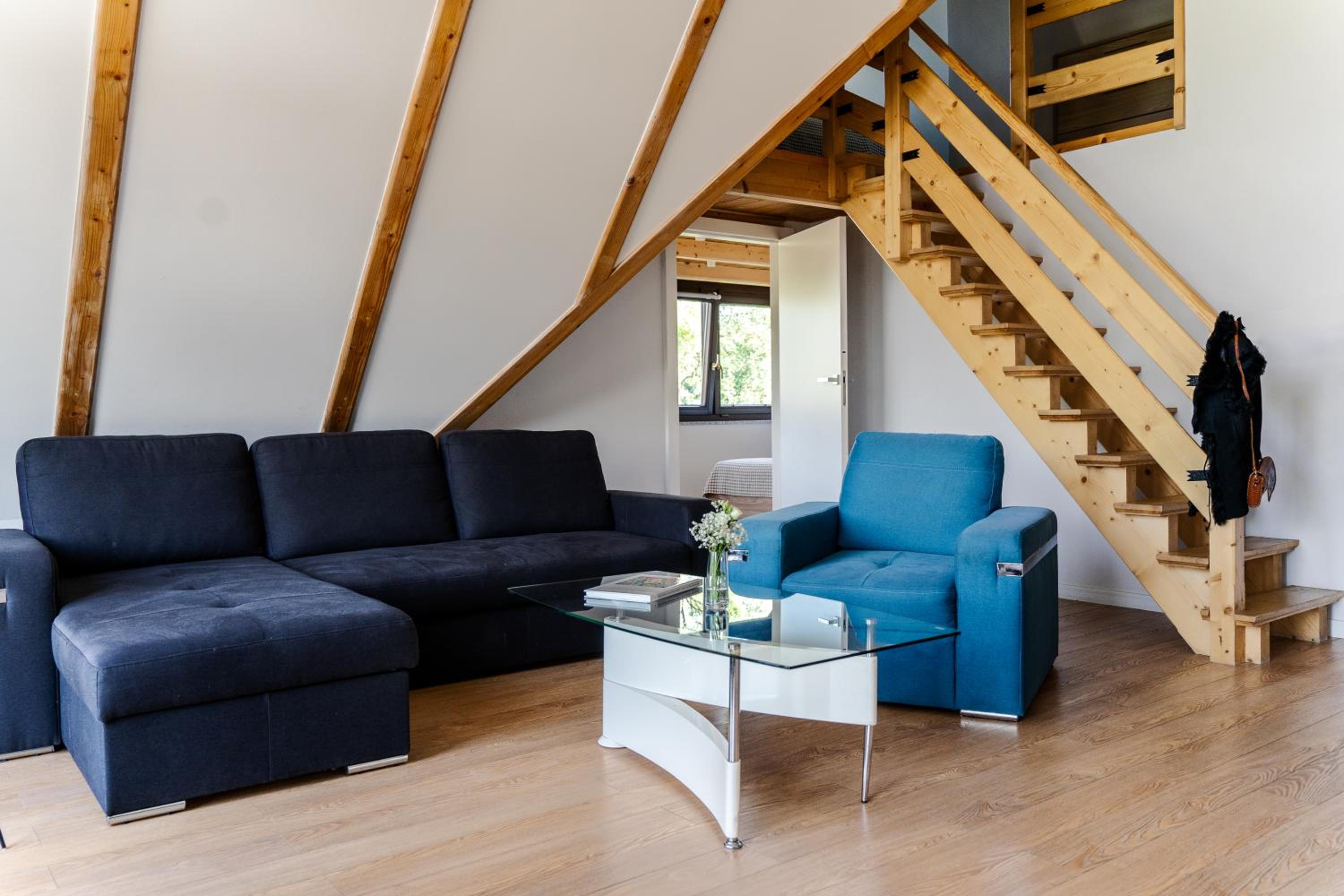 Three-Bedroom Apartment VIP with Sauna, Elevator & Garage photo 2