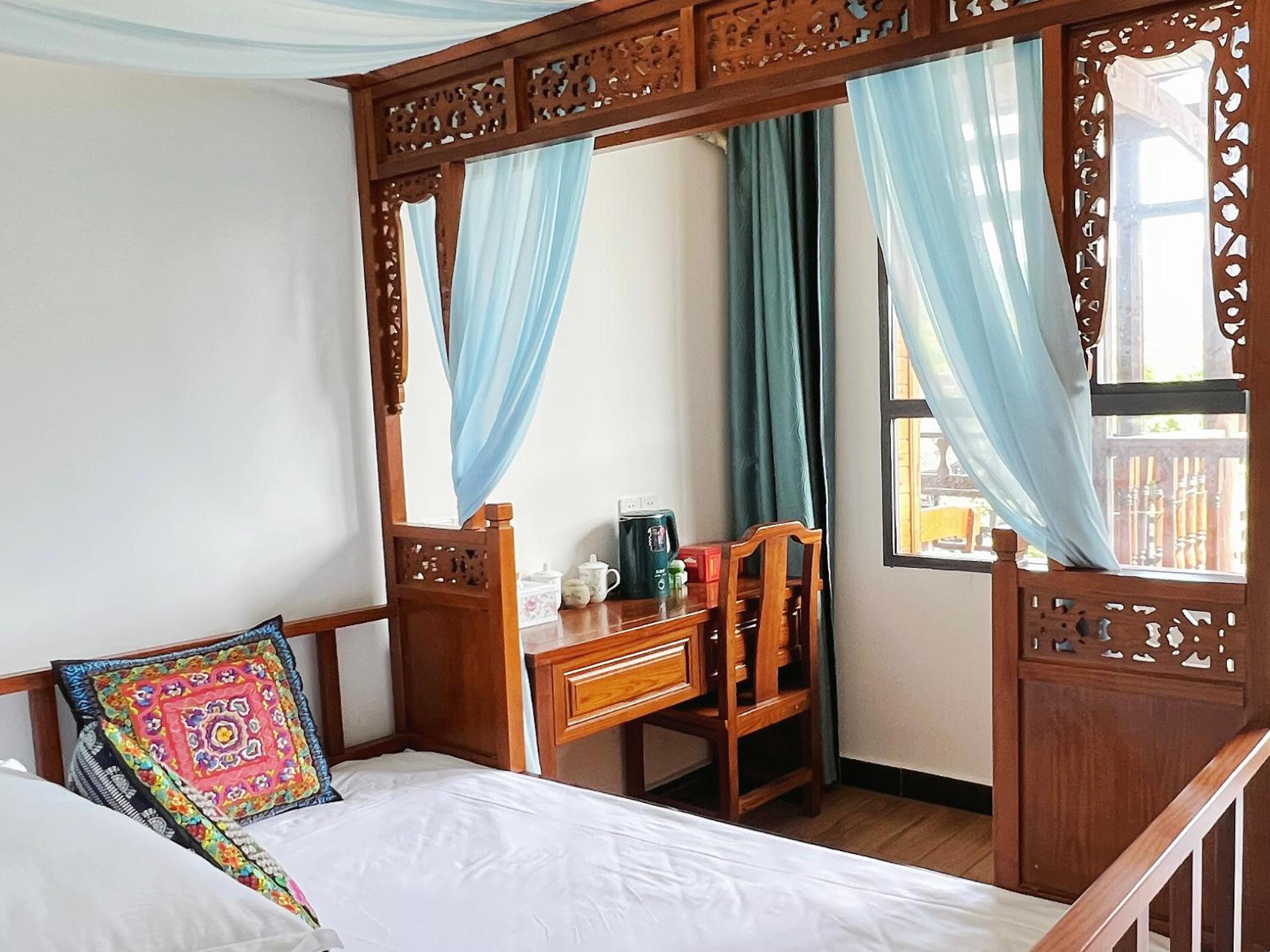 Deluxe Double Room photo 3