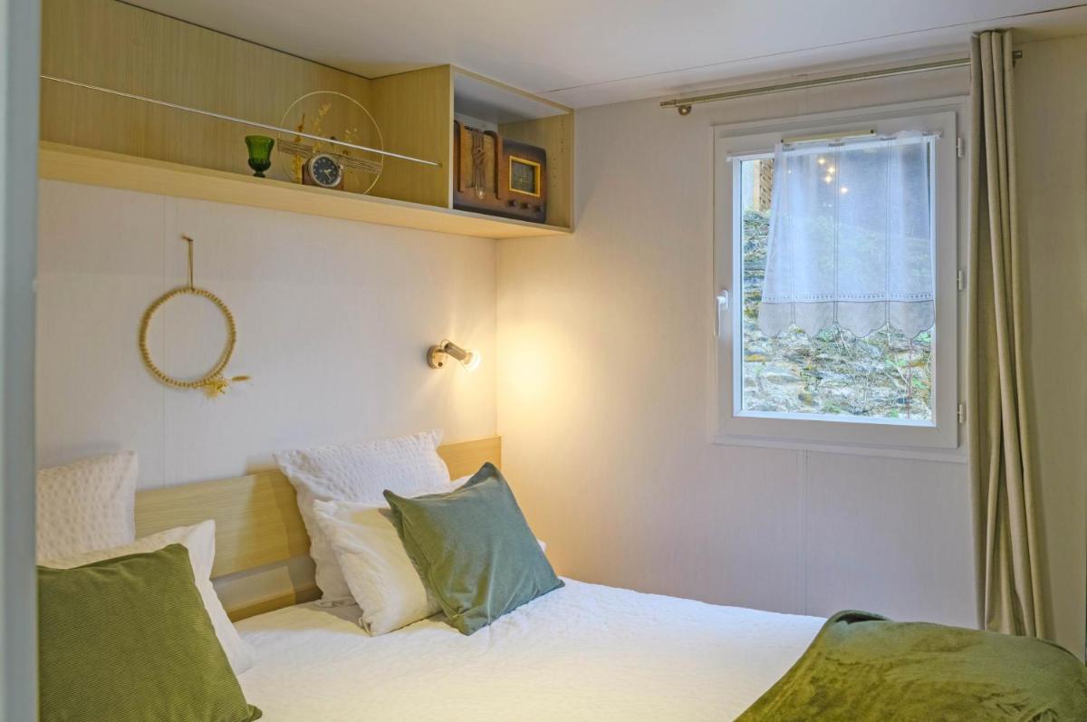Two-Bedroom Cottage photo 2