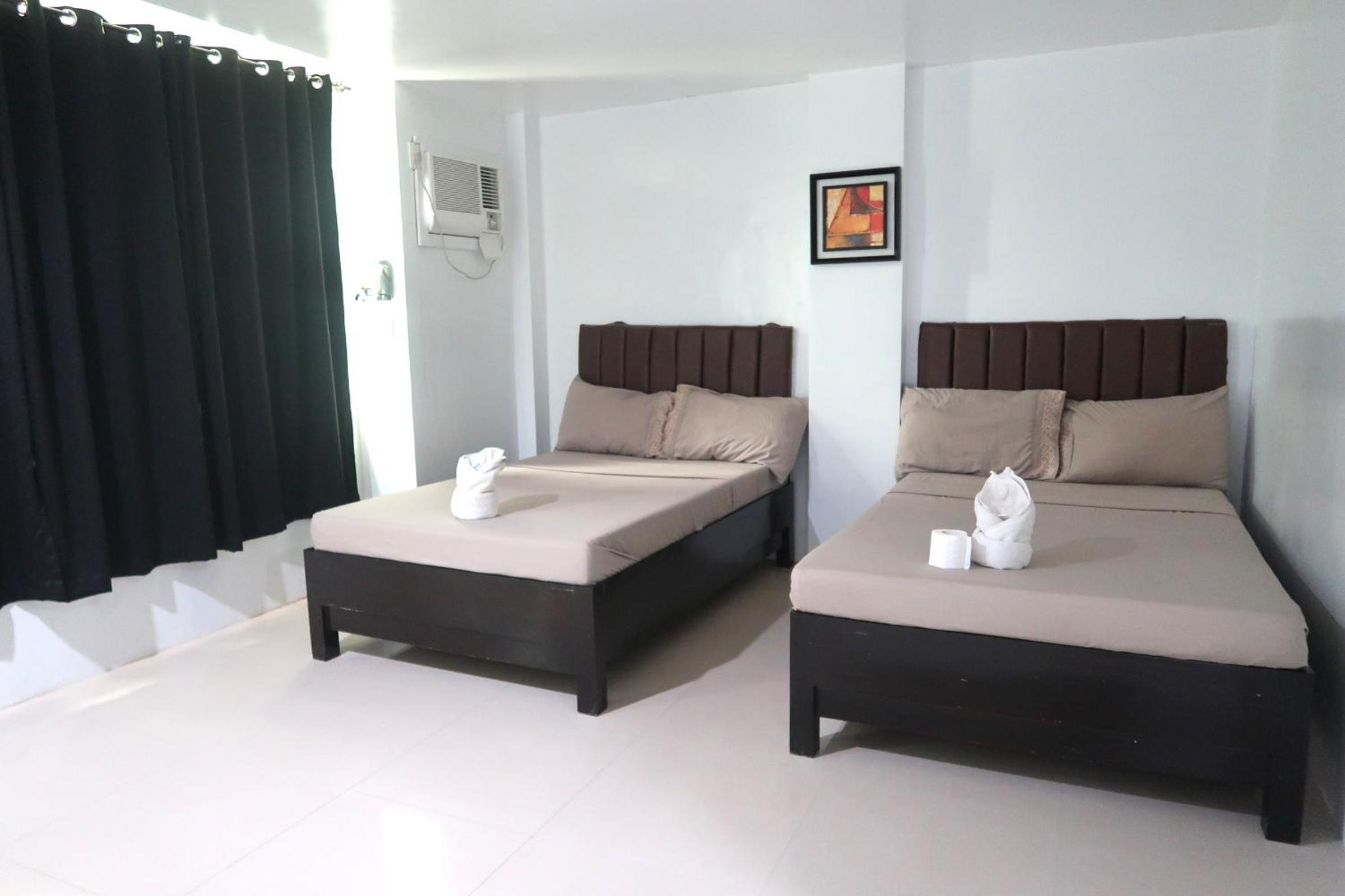 Standard Double or Twin Room photo 1