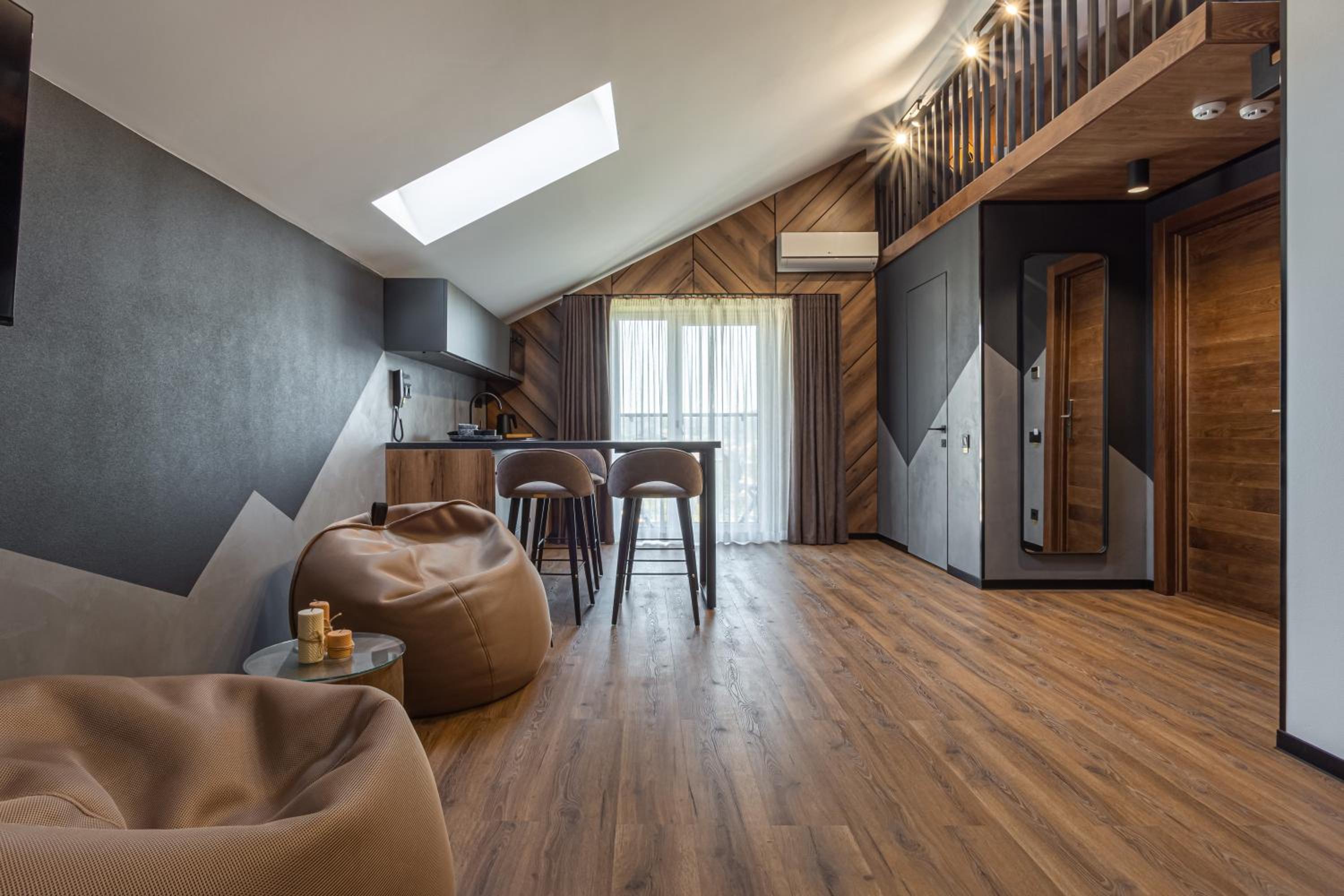 Apartment - Split Level