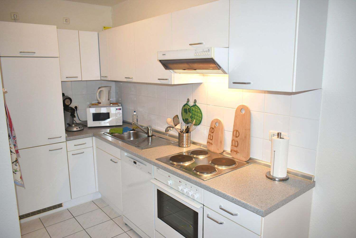 One-Bedroom Apartment with Shower photo 2