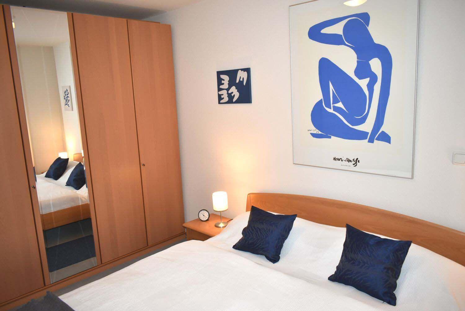 One-Bedroom Apartment with Shower photo 3