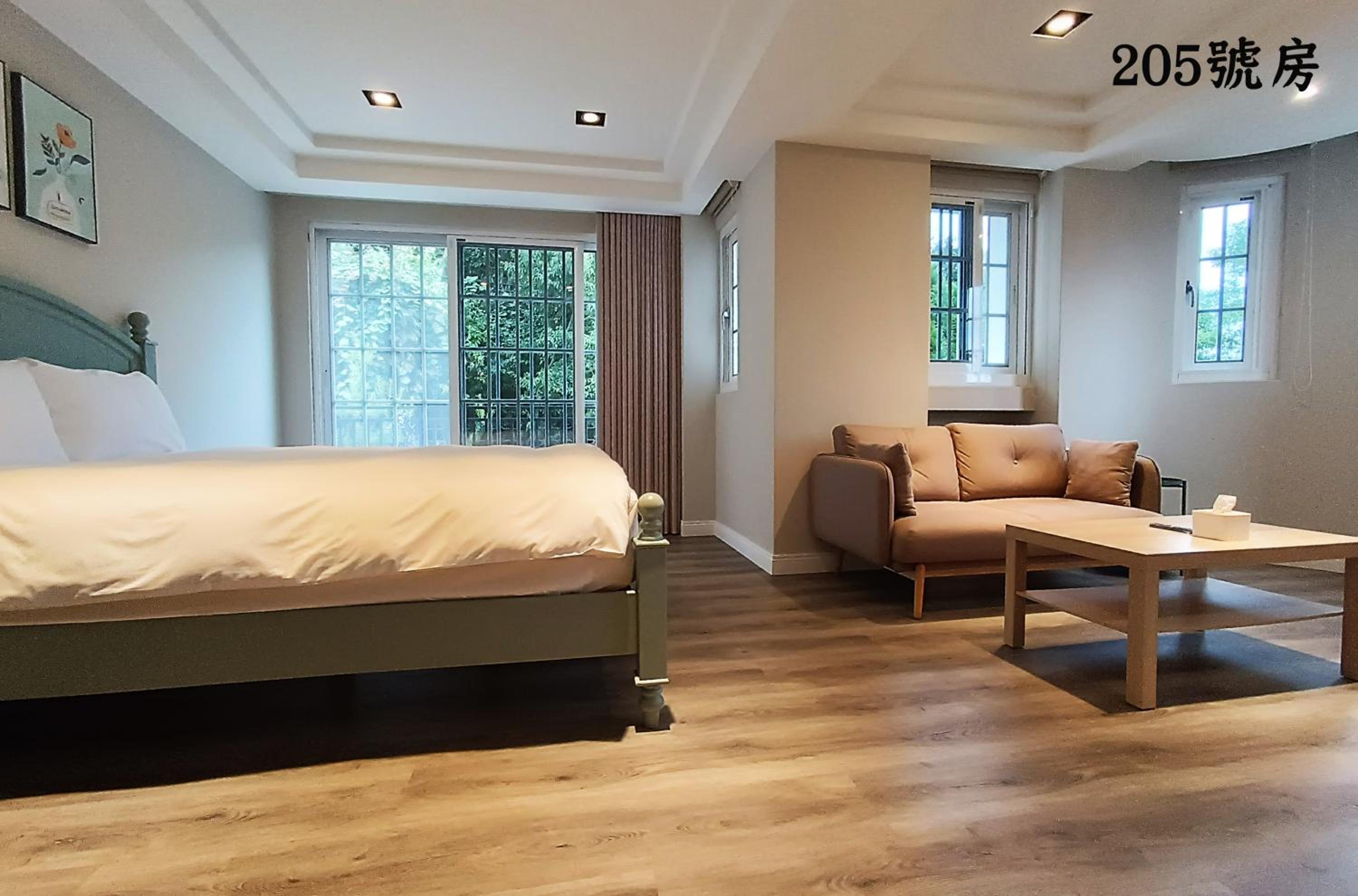 Standard Double Room photo 3