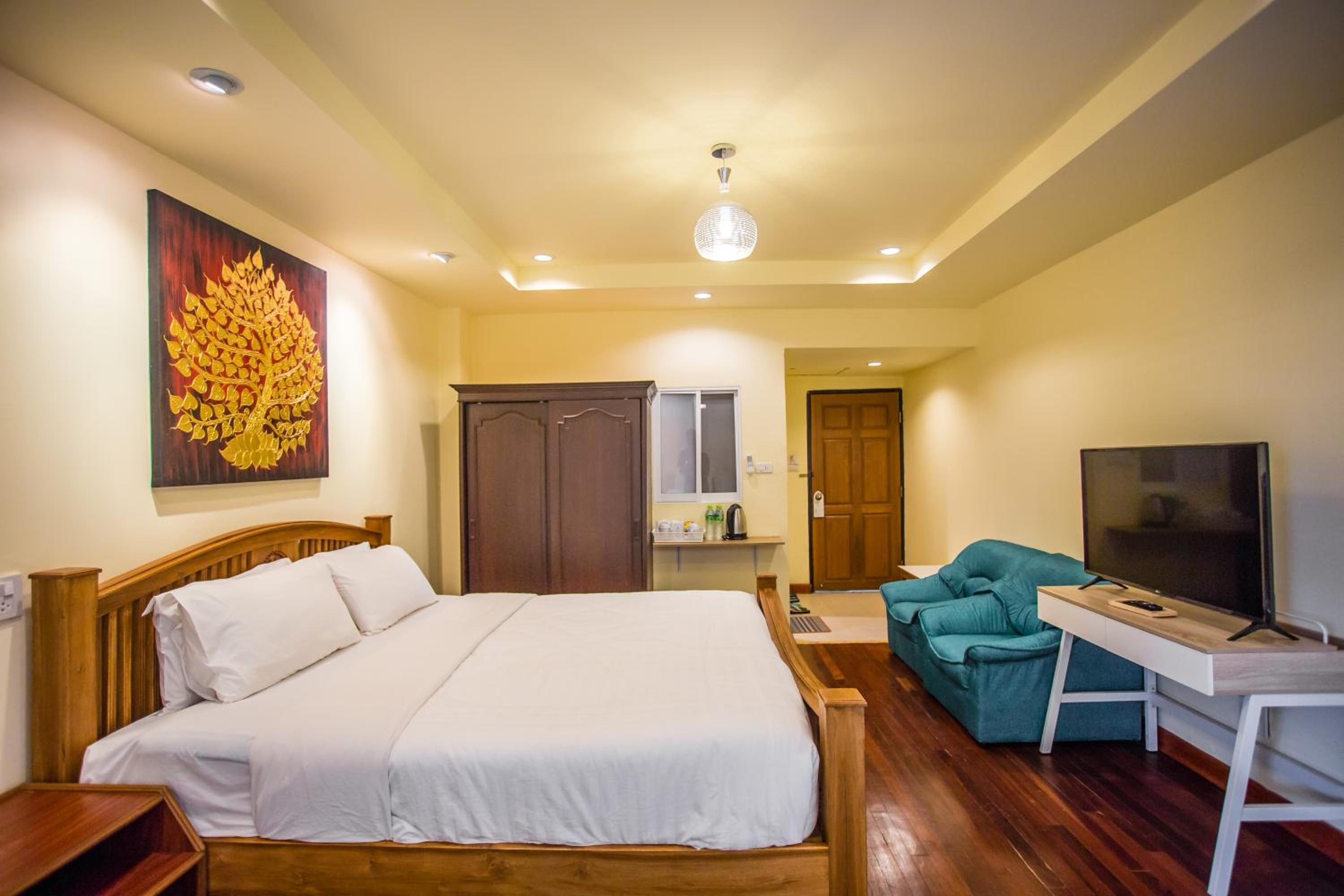 Deluxe Double or Twin Room - Photo 1