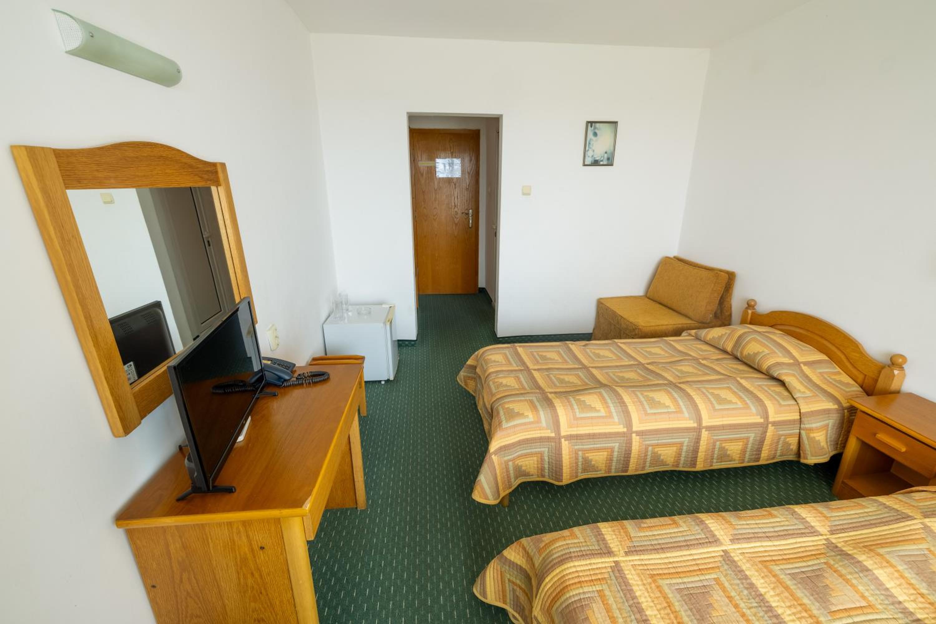 Standard Twin Room photo 1