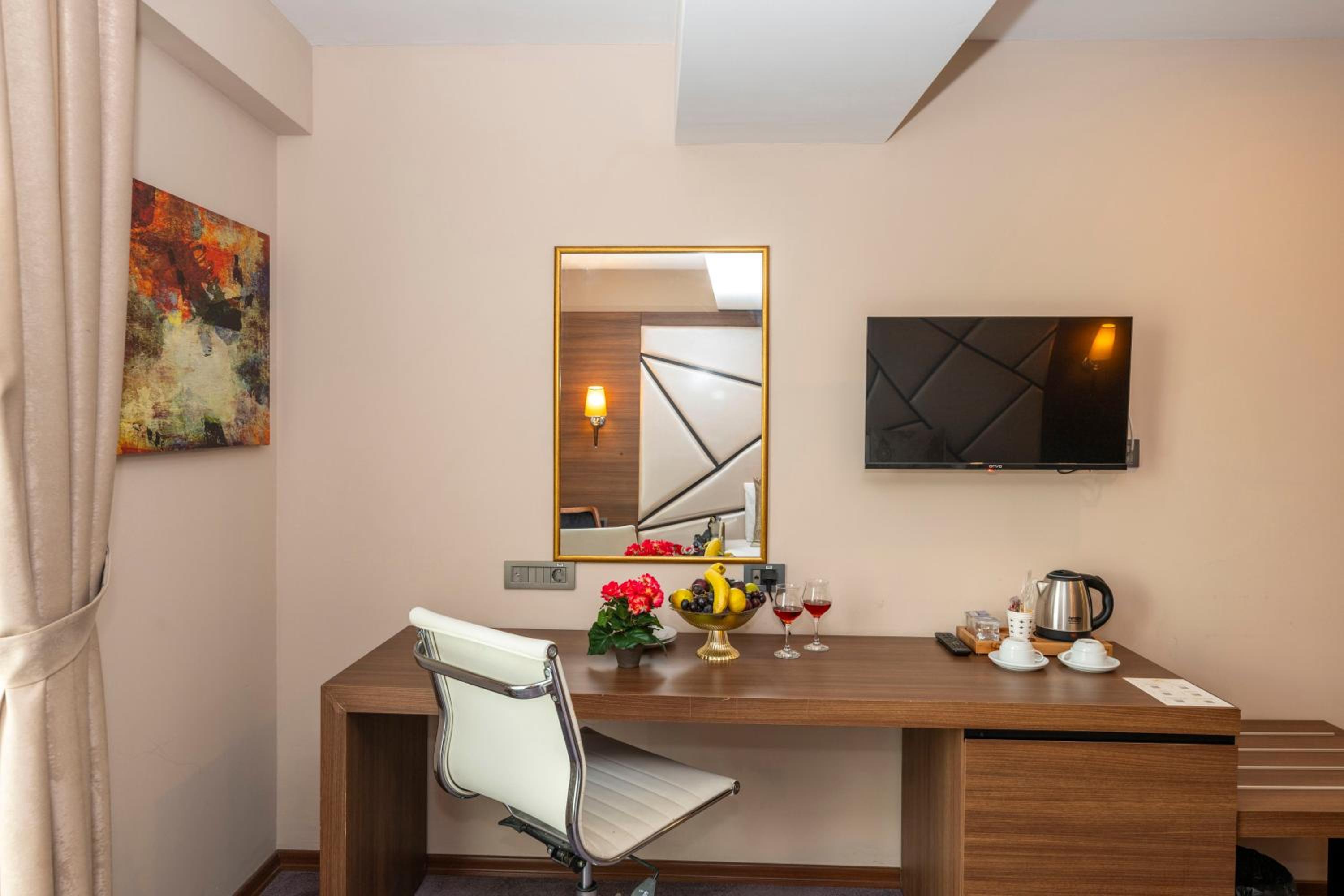 Standard Double or Twin Room photo 2