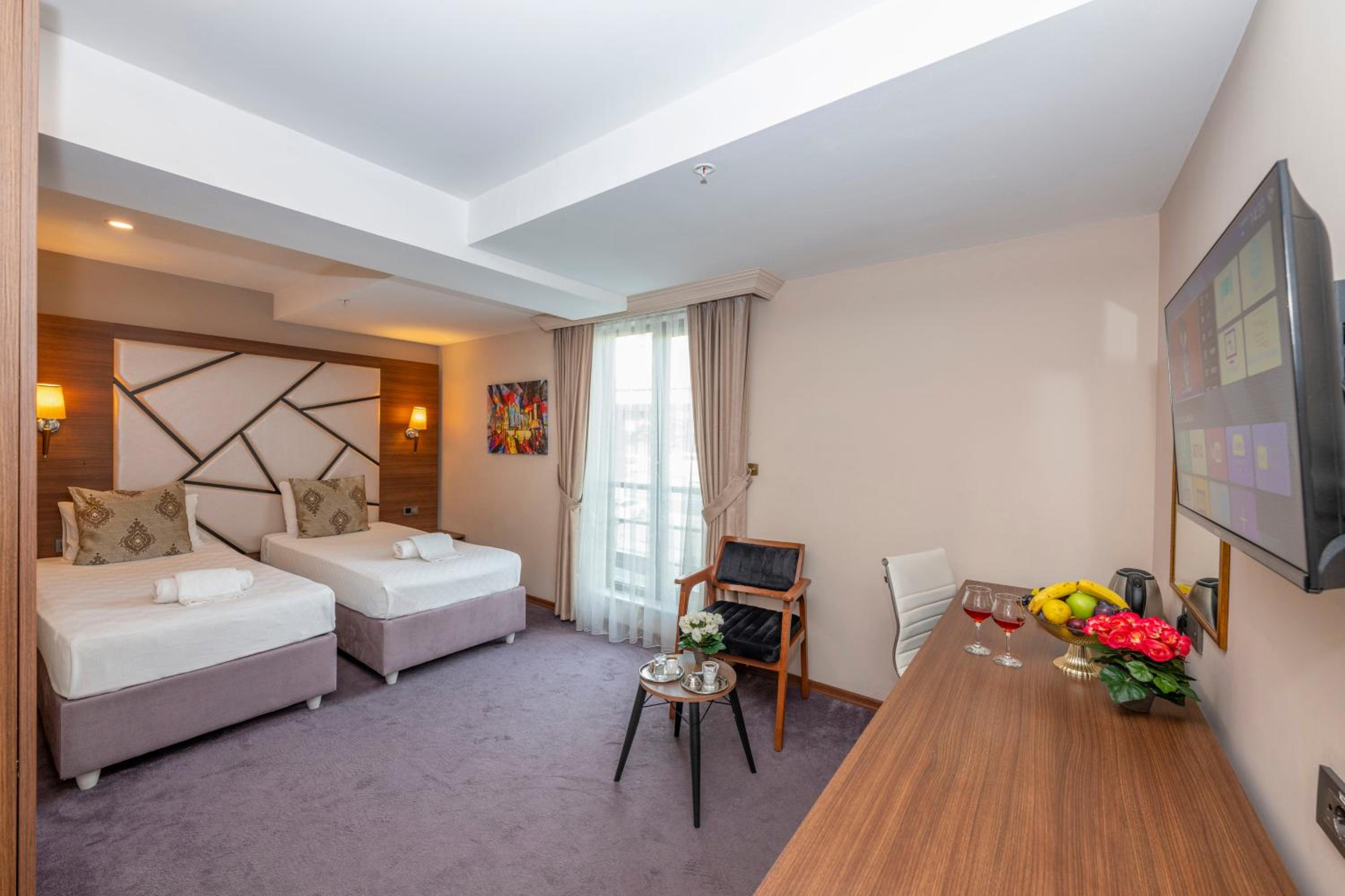 Standard Double or Twin Room photo 1